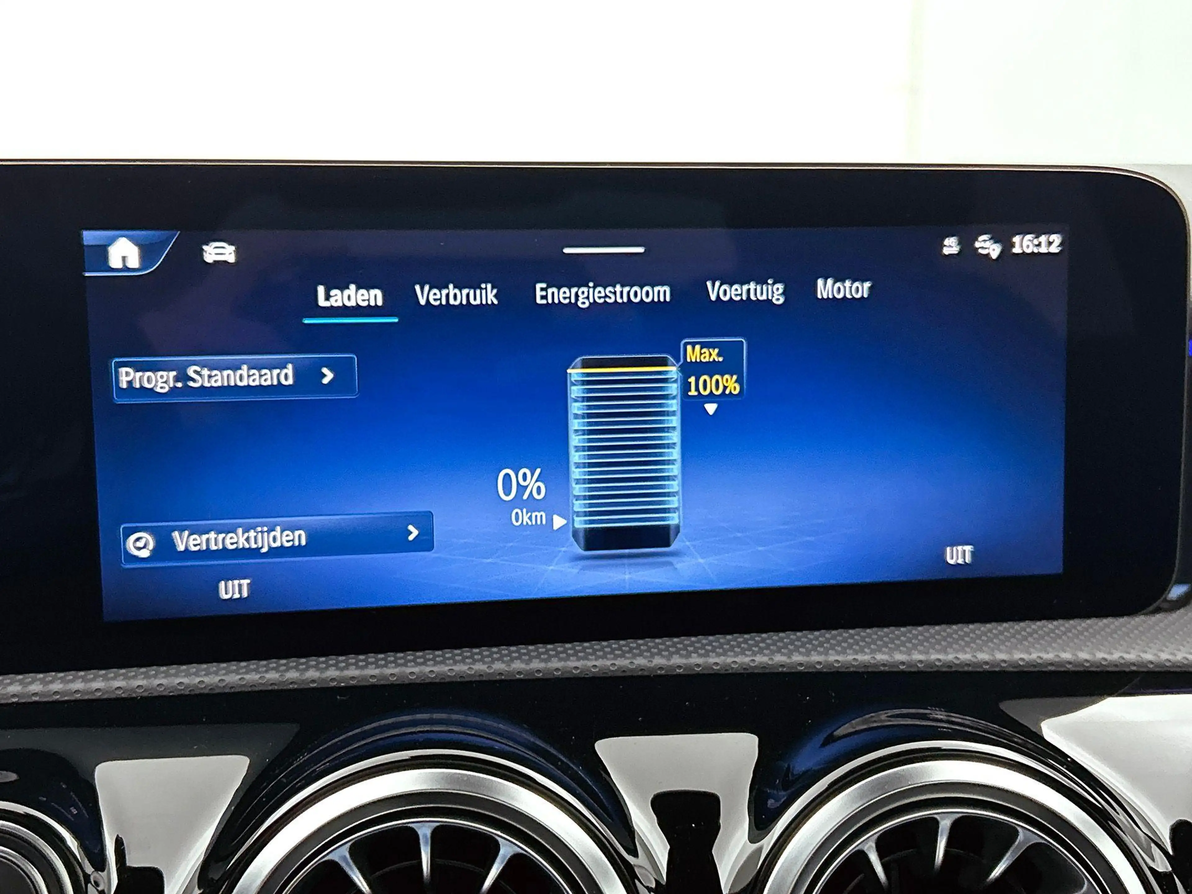 Mercedes-Benz A 250 e Berline AMG Line | Panoramisch Dak | Trekhaak | — photo 43