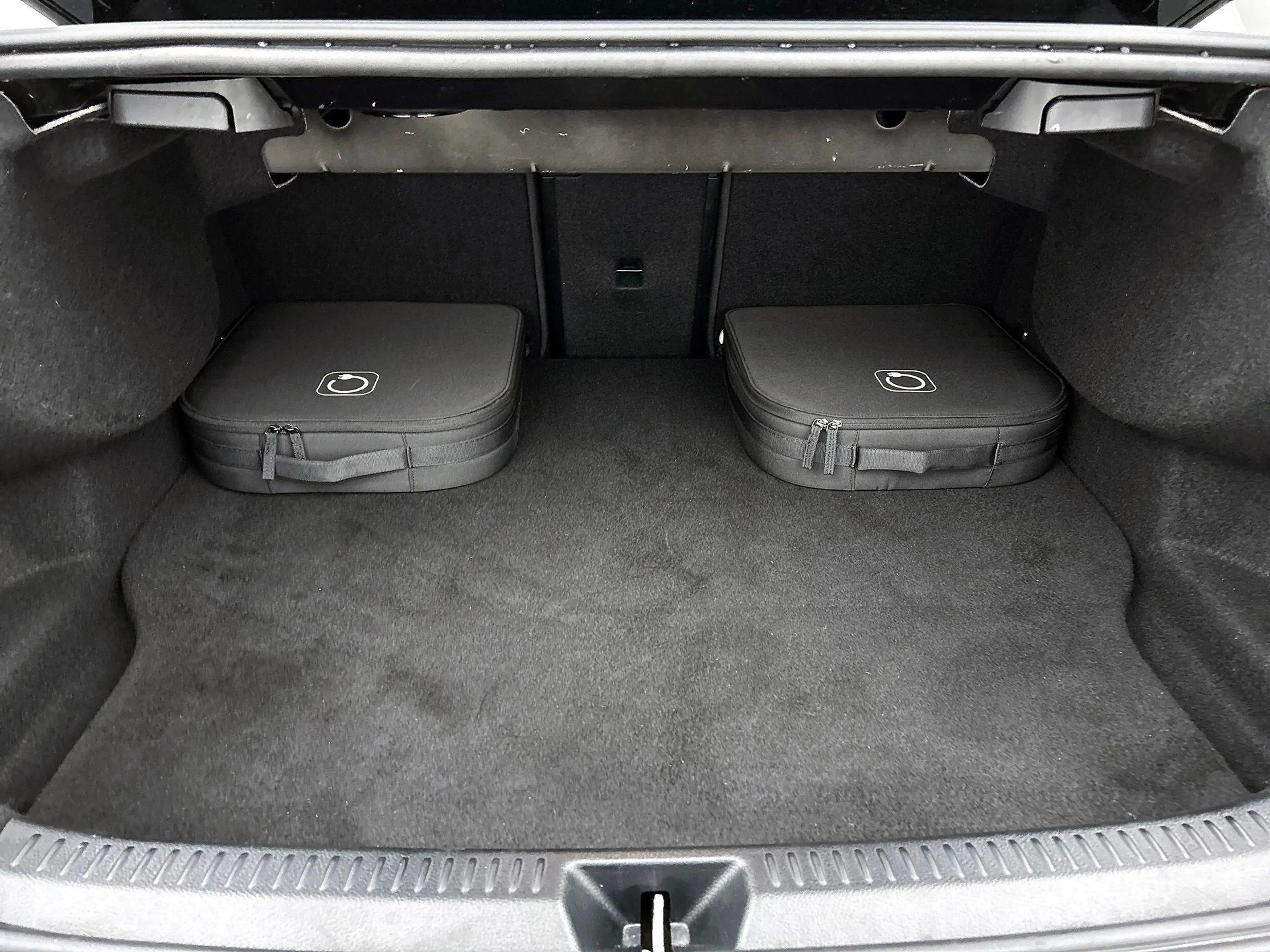 Mercedes-Benz A 250 e Berline AMG Line | Panoramisch Dak | Trekhaak | — photo 29