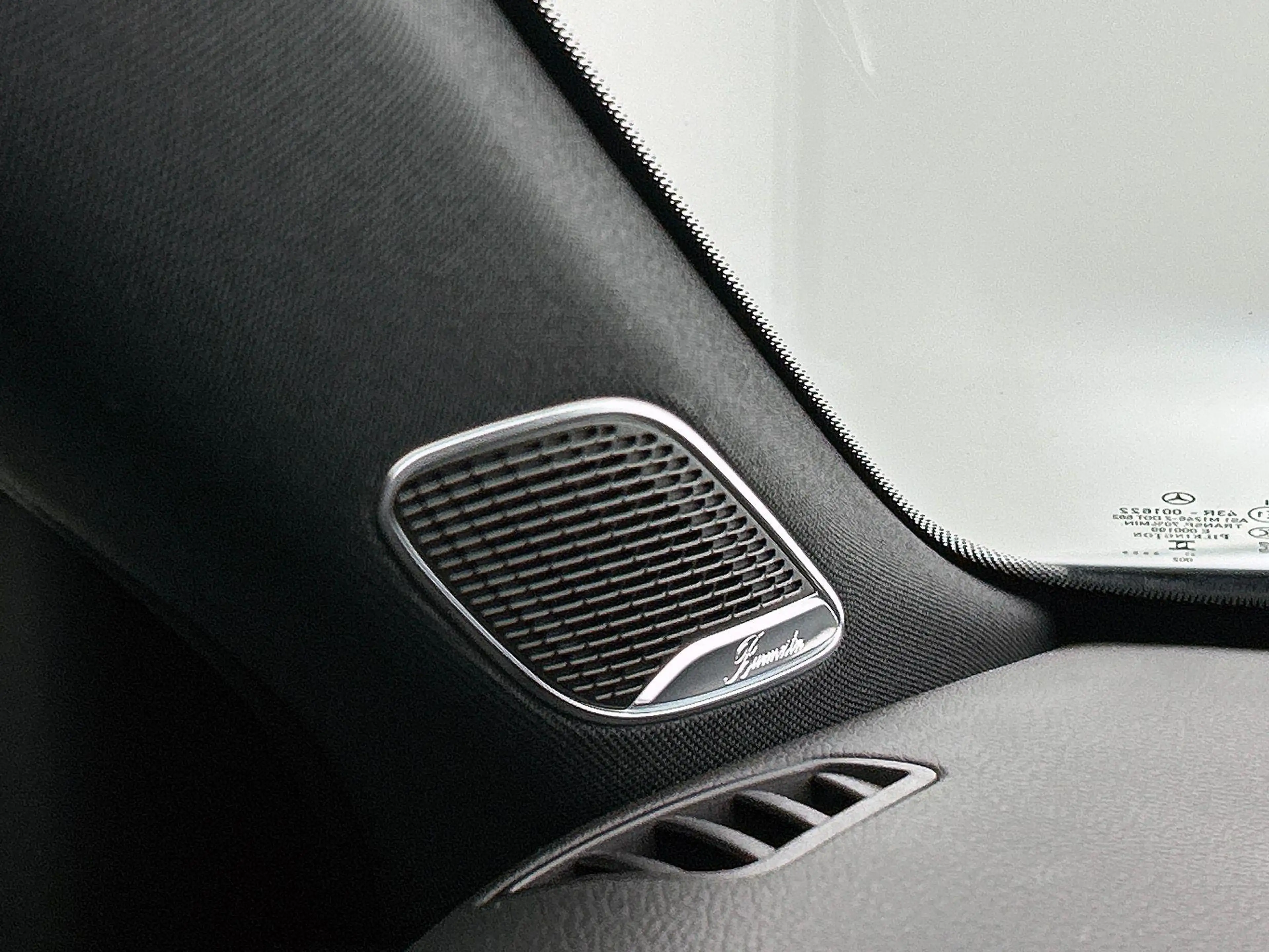Mercedes-Benz A 250 e Berline AMG Line | Panoramisch Dak | Trekhaak | — photo 38