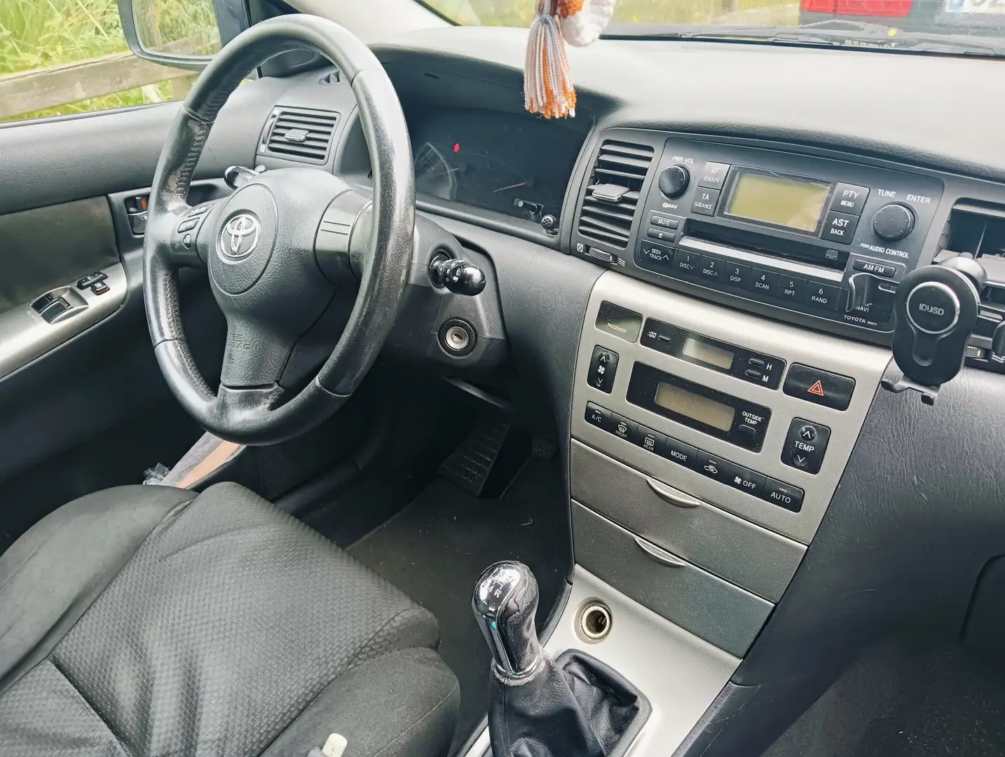 Toyota Corolla Corolla 1.4D-4D Sol Sol Gris - 2