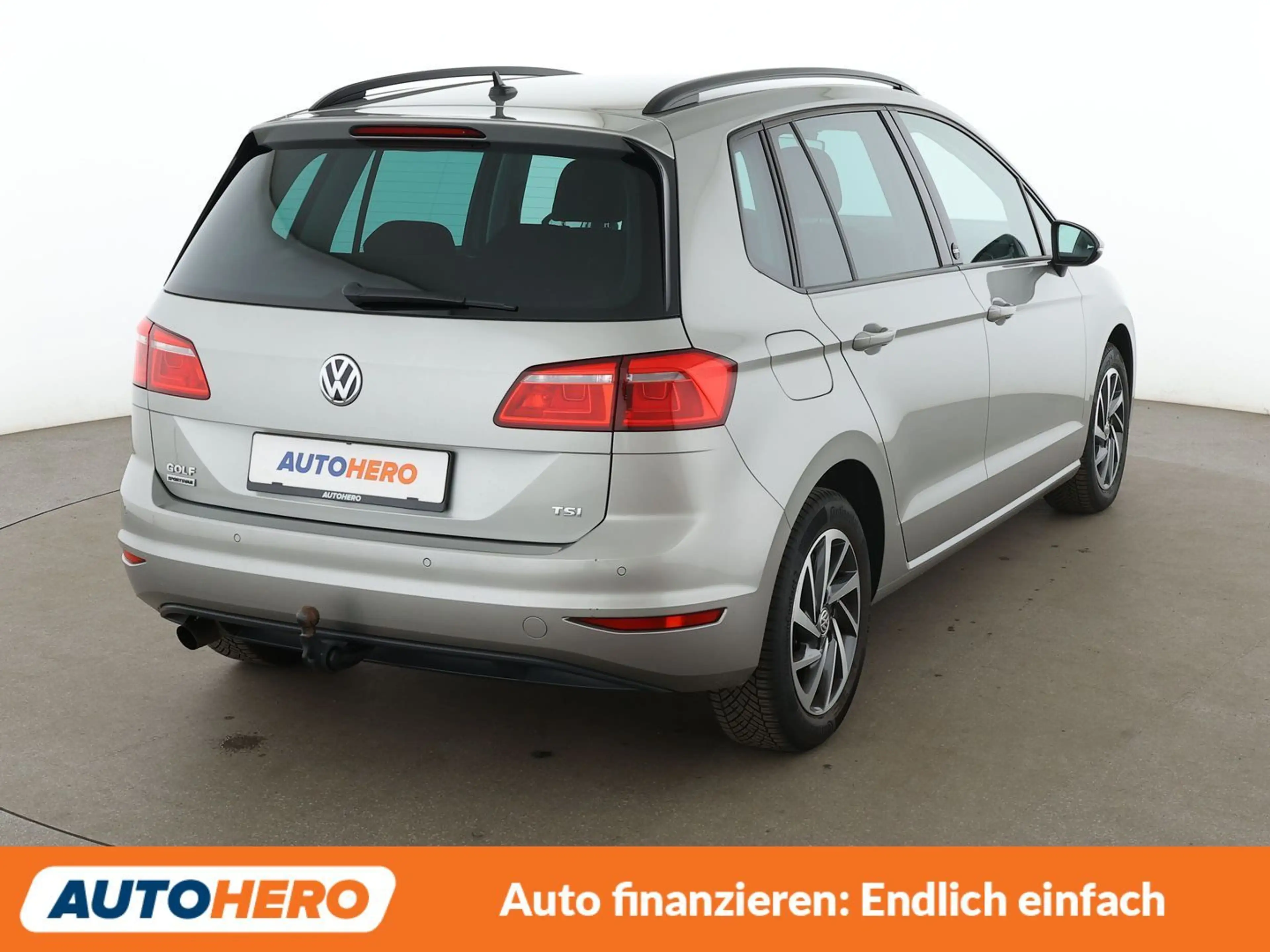 Volkswagen Golf Sportsvan 1.2 TSI Sound BlueMotion Tech Aut.*ACC*PDC*SHZ*AHK — photo 6