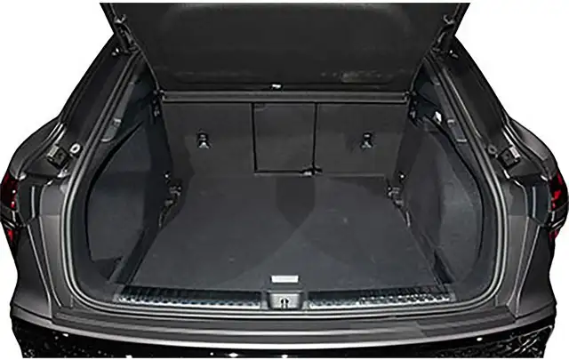 Audi Q3 view 6