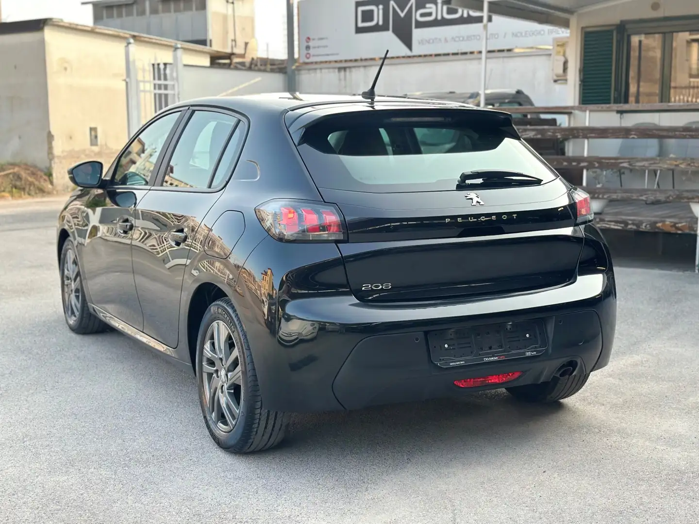Peugeot 208 PureTech 100 Stop&Start 5 porte Active Pack Noir - 2