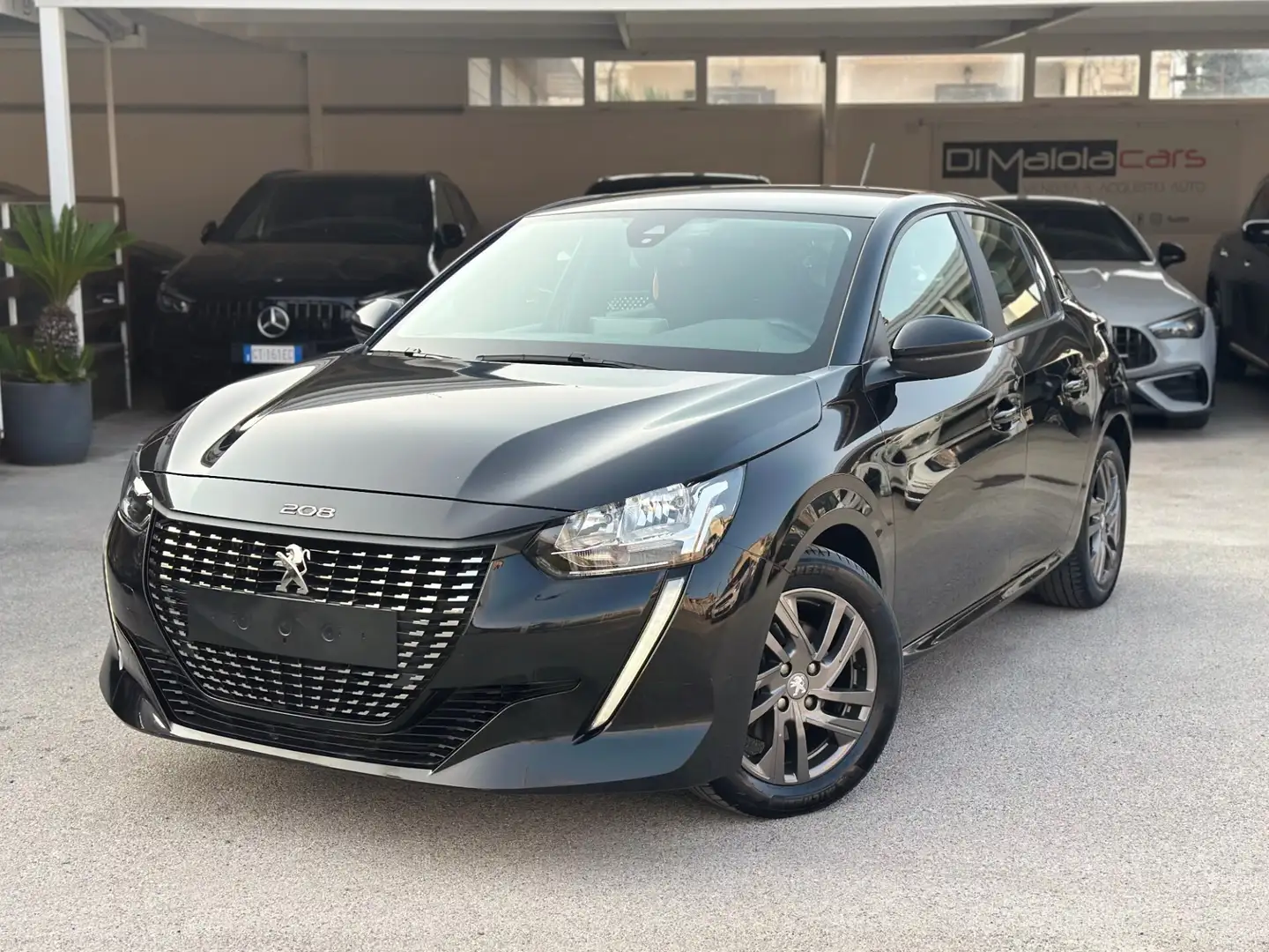Peugeot 208 PureTech 100 Stop&Start 5 porte Active Pack Noir - 1