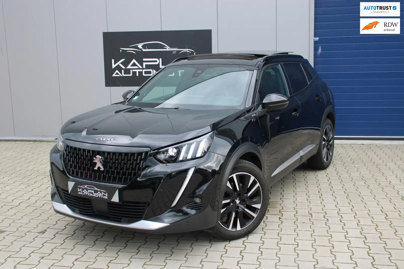 Peugeot 2008 GT 155PK Pano ACC Lane Assist Stoelverw 360 Cam Ga Negro - 1