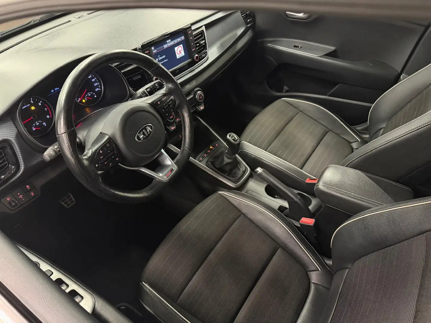 Kia Rio 1.0 TGDI GT-Line / CarPlay / Camera / Navi / Stoel Blanc - 2