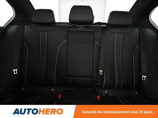 BMW 5 Series view 15