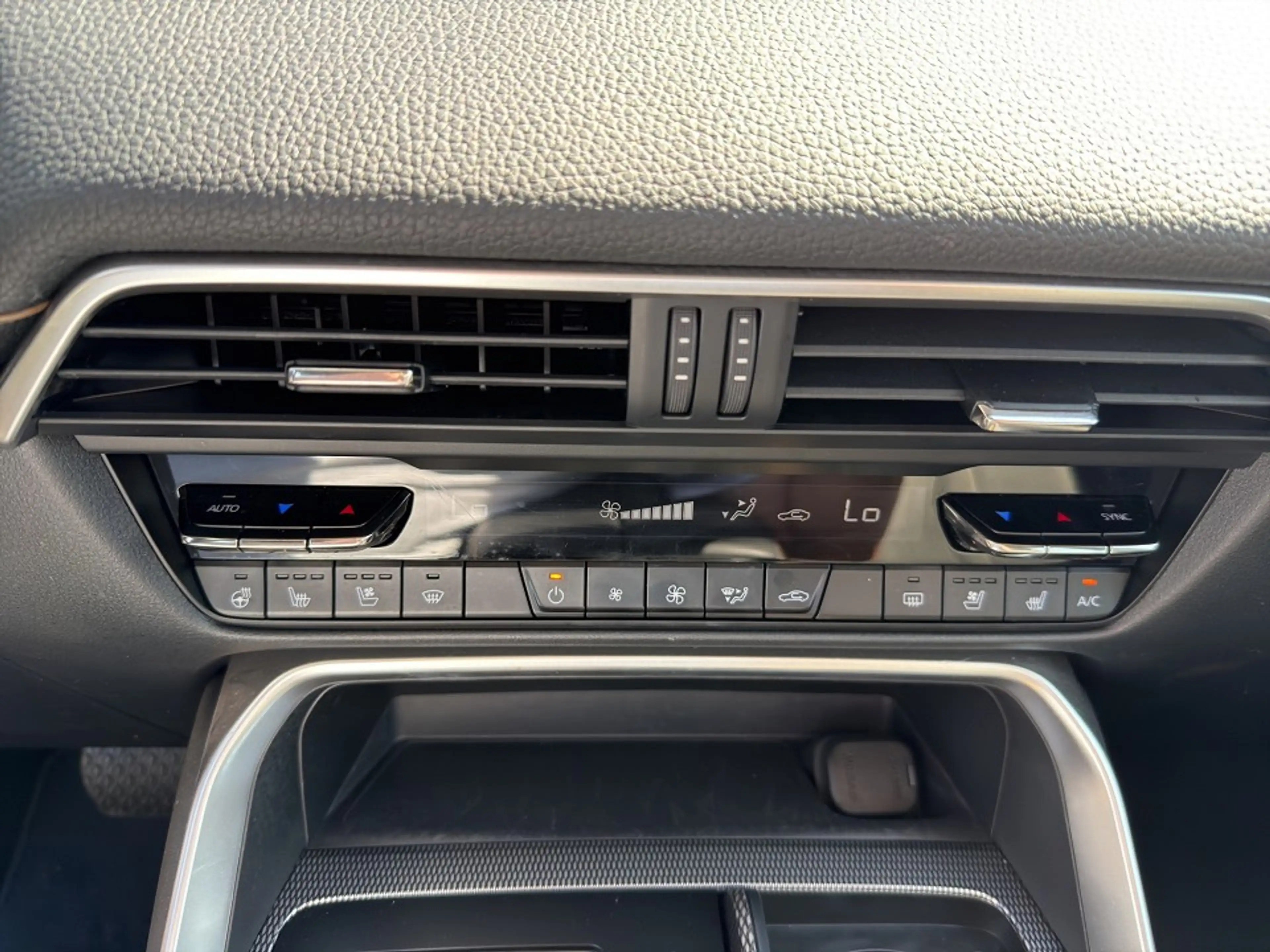 Mazda CX-60 e-SKYACTIV-D 200 HOMURA DA-P PRE-COM-P — photo 15