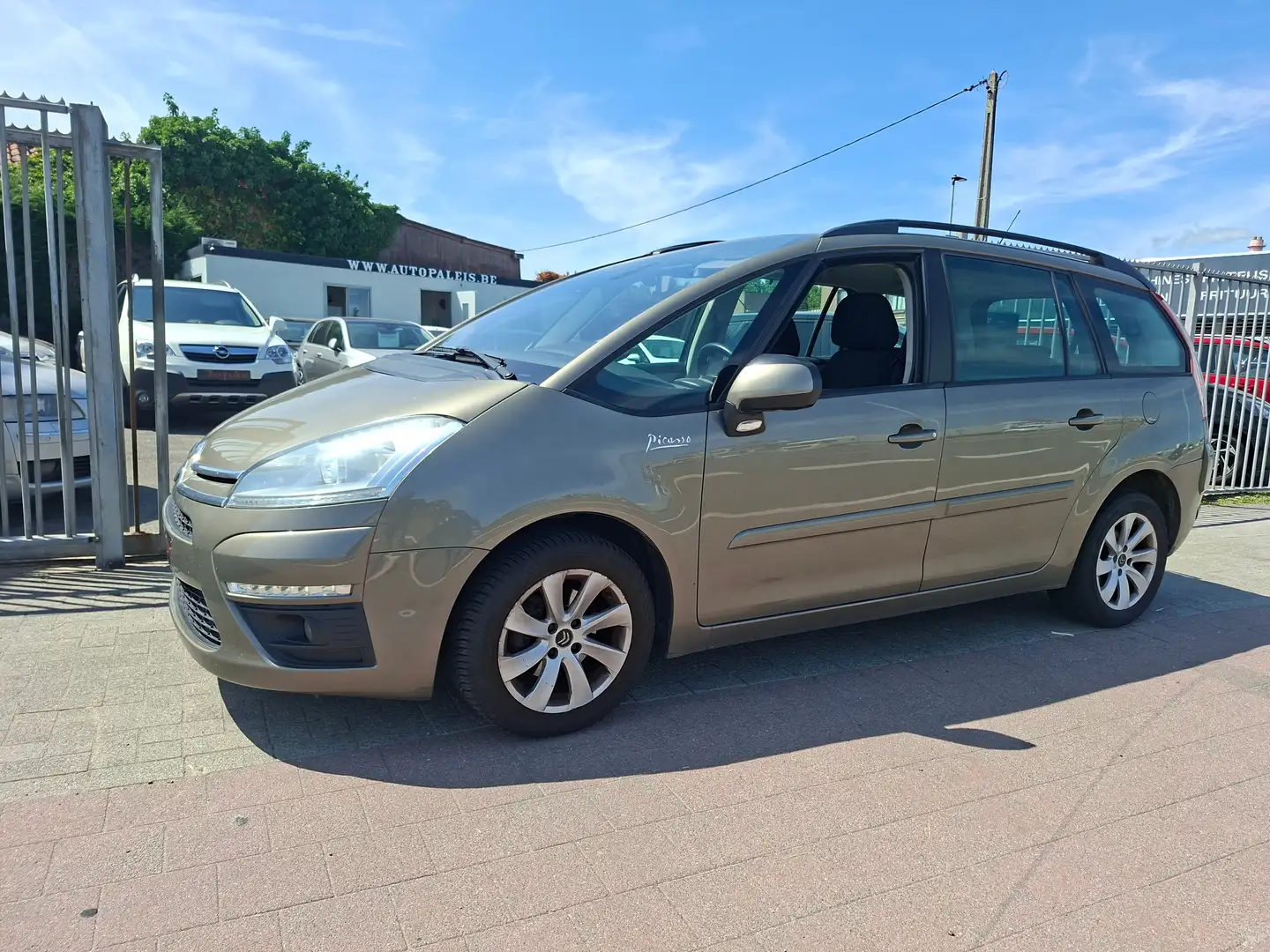 Citroen C4 Picasso HDi 110 FAP Selection Brun - 2