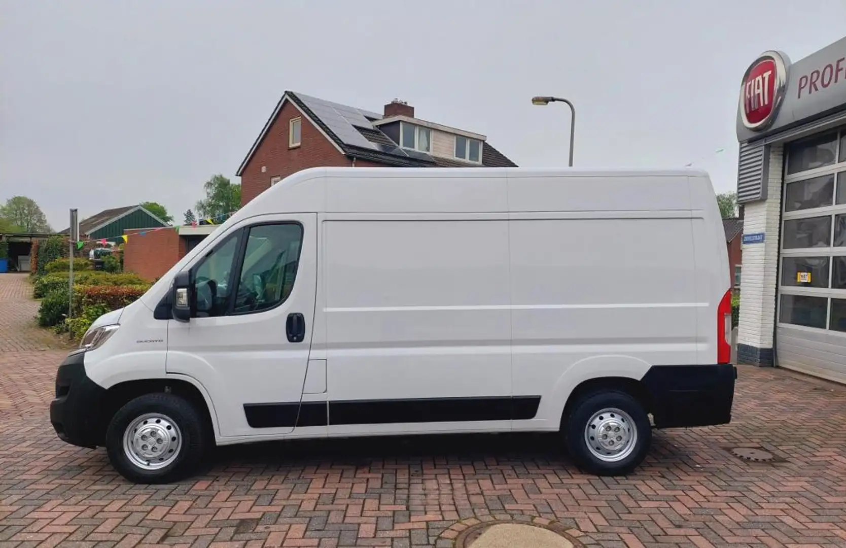 Fiat Ducato 35 2.3 MultiJet L2H2 bijela - 2