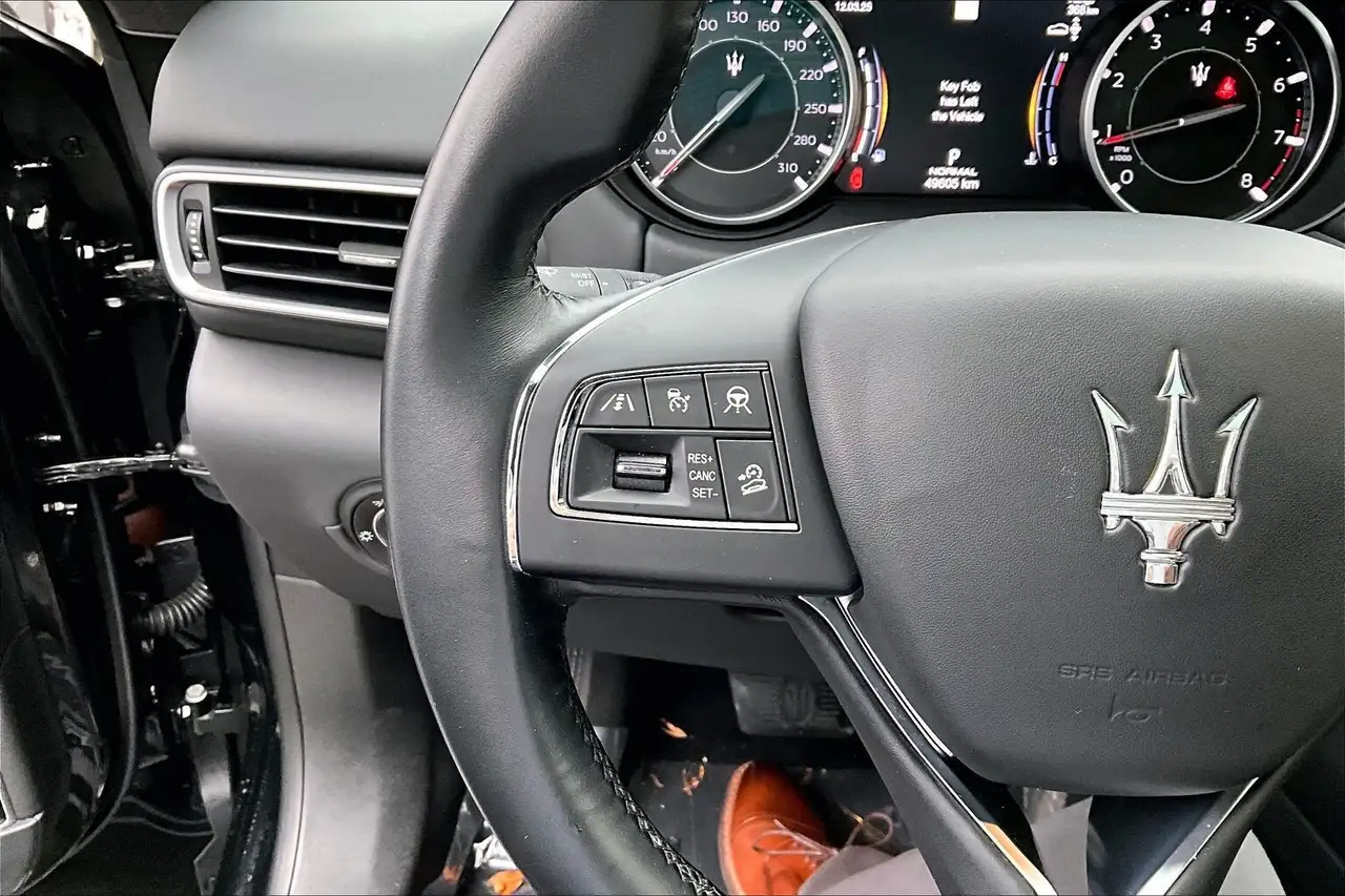 Maserati Levante снимка Maserati Levante