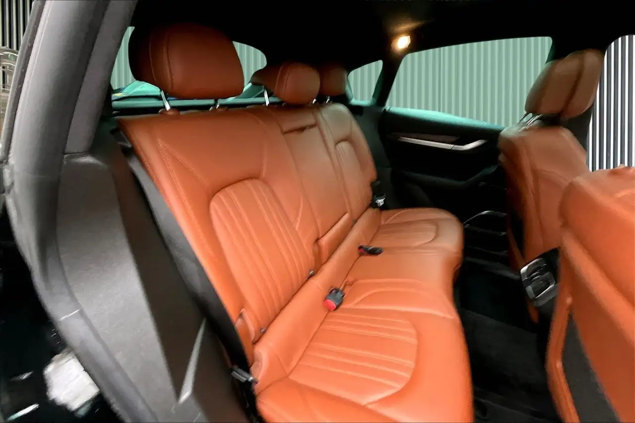 Maserati Levante снимка Maserati Levante