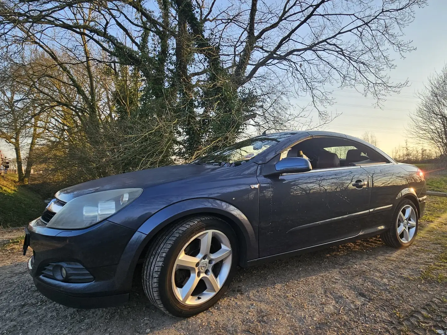 Opel Astra 2.0 16V Twintop 2006 Grijs Gris - 2