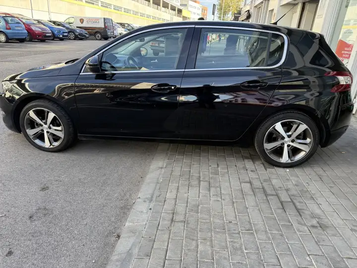 Peugeot 308 1.2 Pure Tech S&S Allure 2016, foto 5