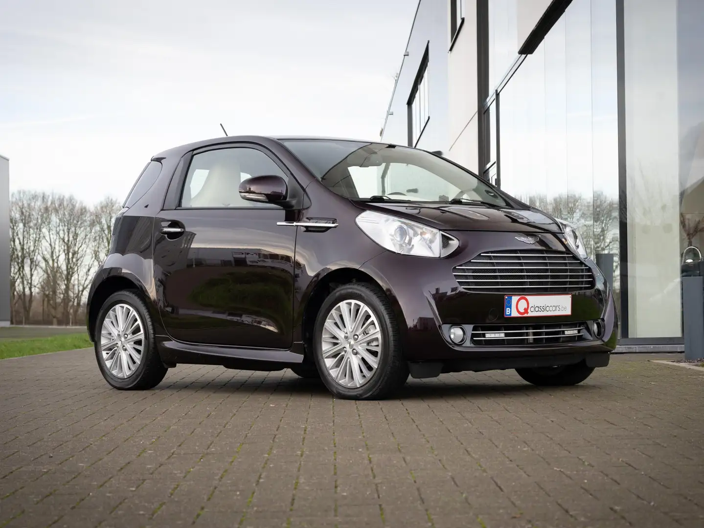 Aston Martin Cygnet Violett - 2
