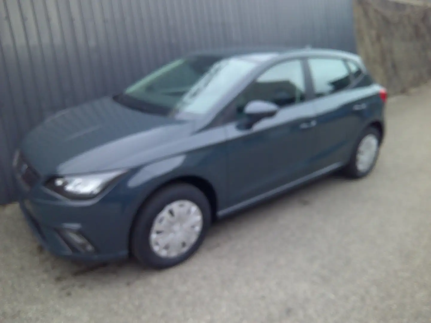 SEAT Ibiza Reference Edition 1.0 Blau - 1