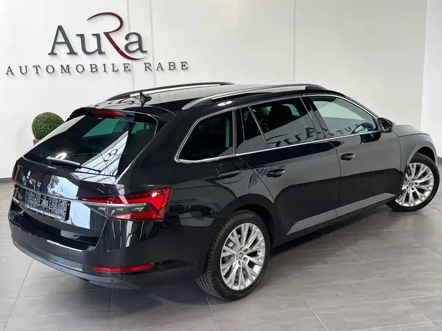 Skoda Superb view 5