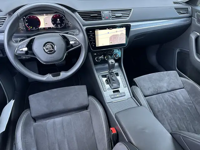 Skoda Superb view 15