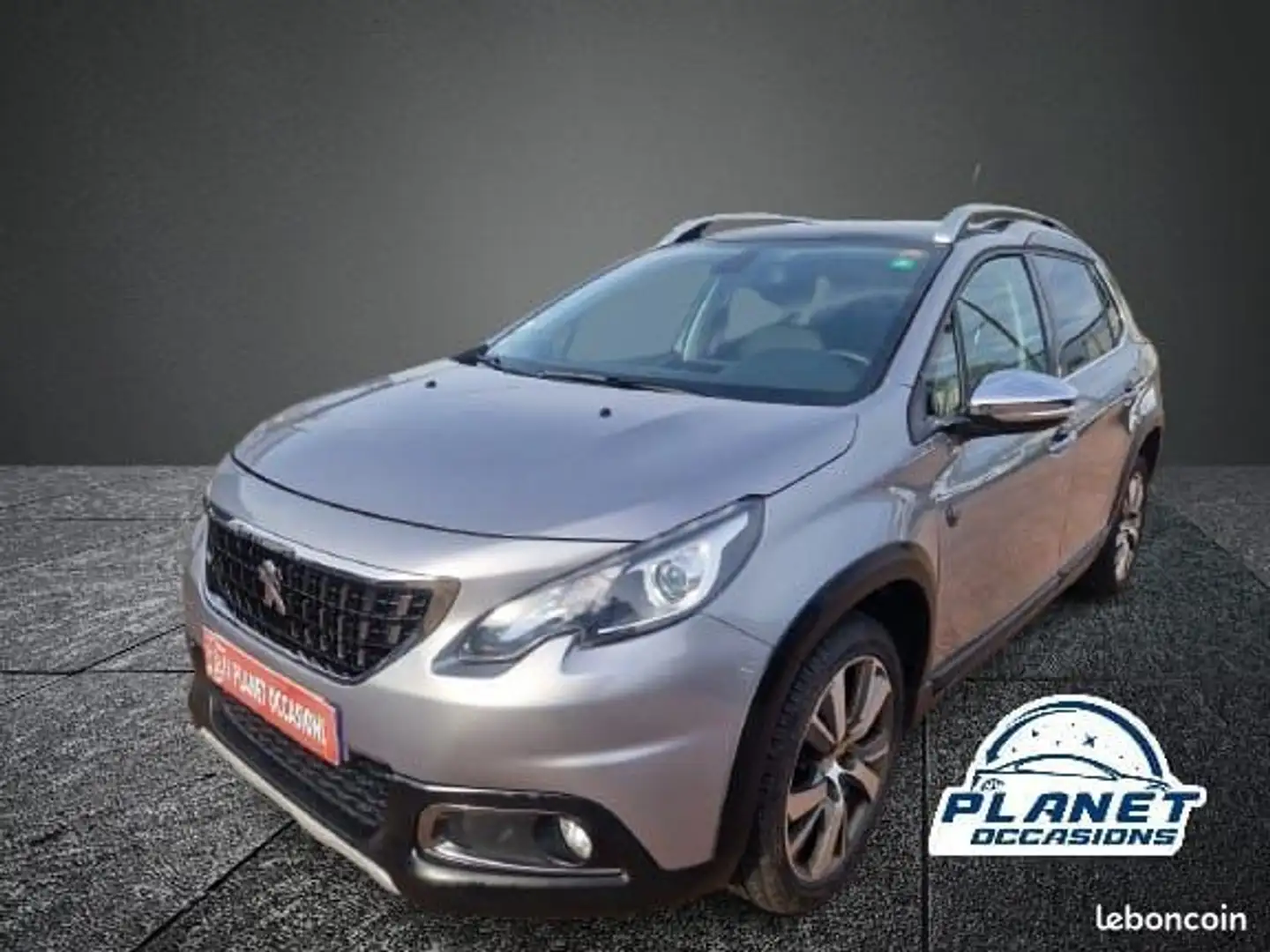 Peugeot 2008 1,6 Hdi 120 Crossway 2017 111811 Km Grau - 1