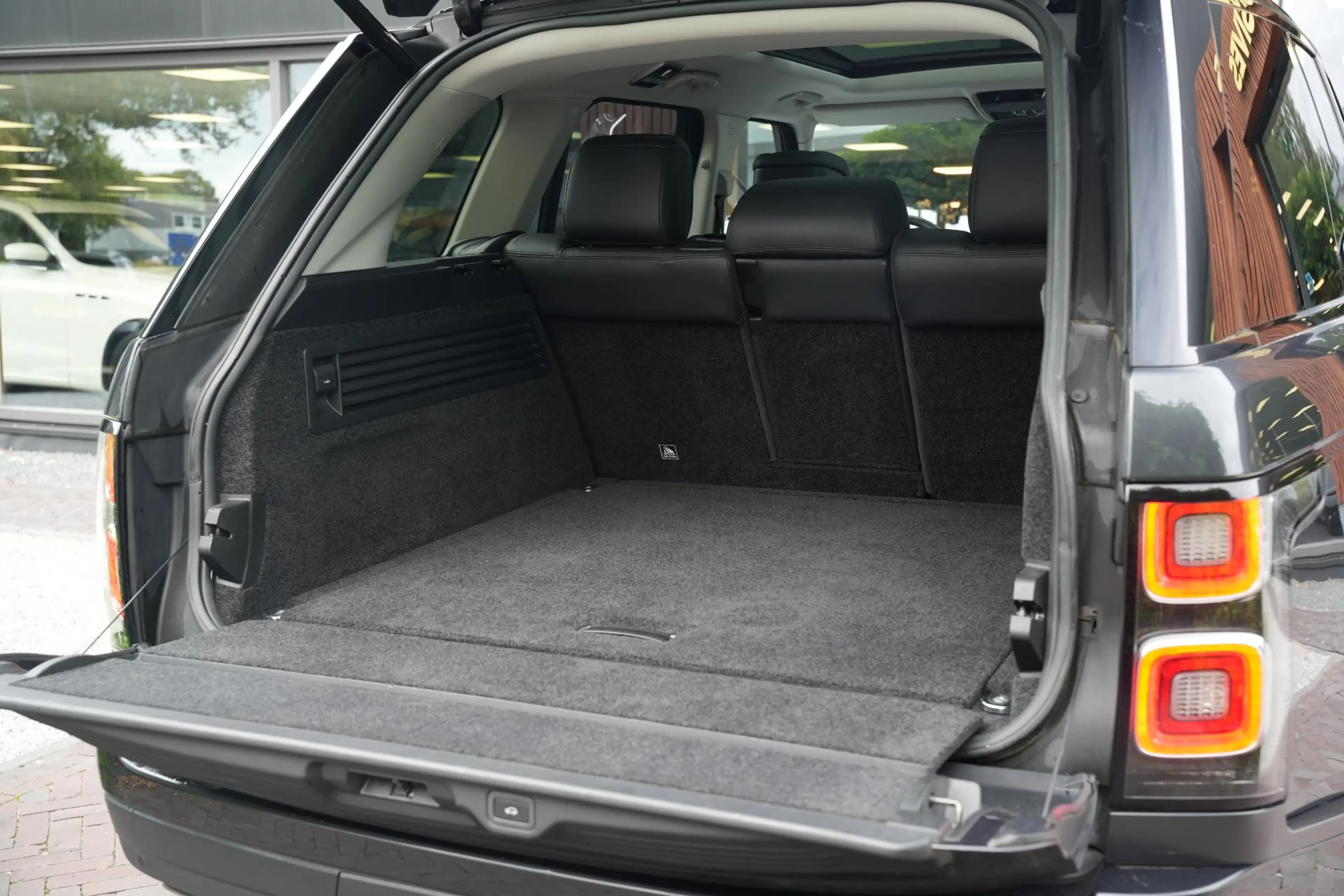 Land Rover Range Rover 5.0 V8 SC Autobiography — photo 12