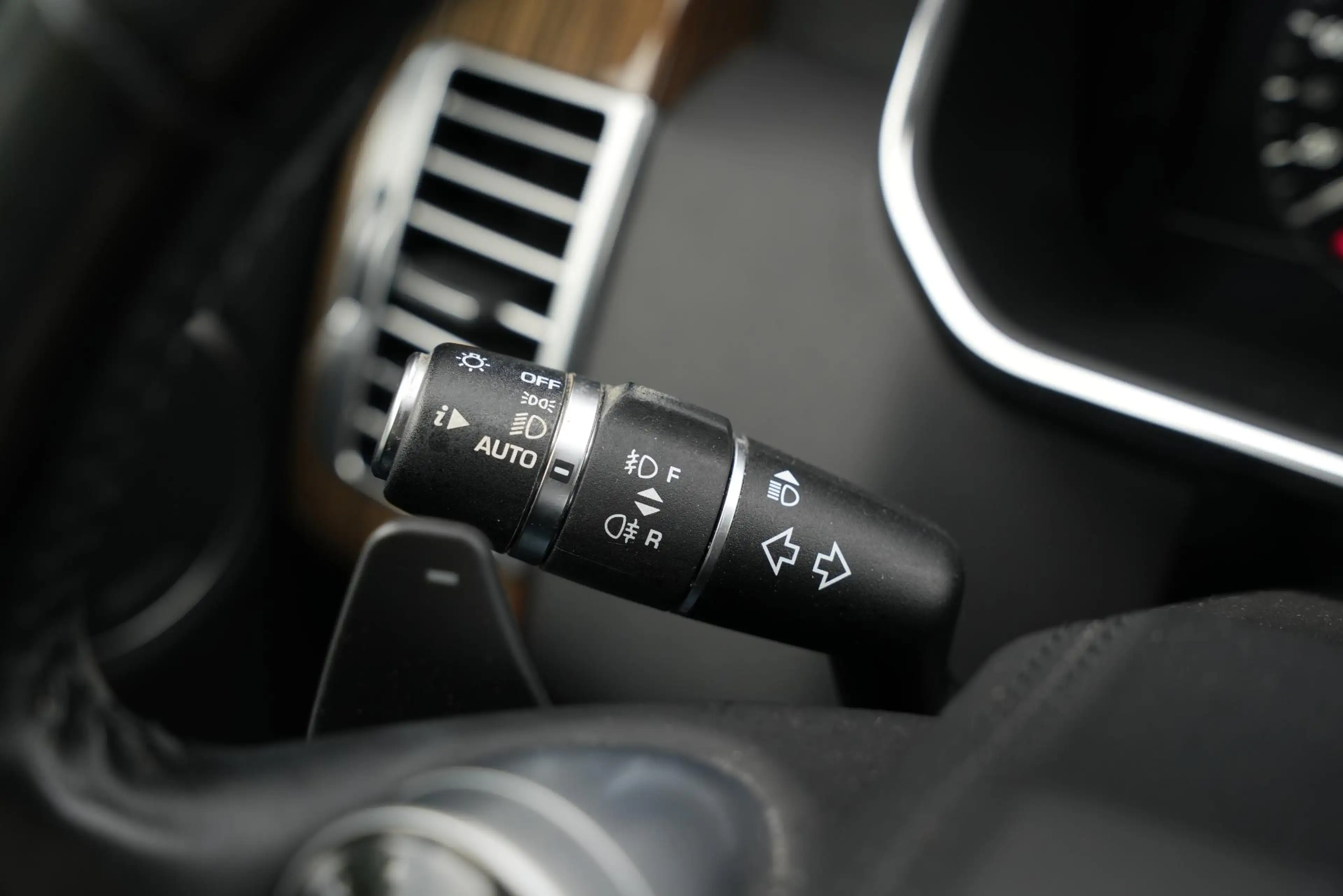Land Rover Range Rover 5.0 V8 SC Autobiography — photo 40