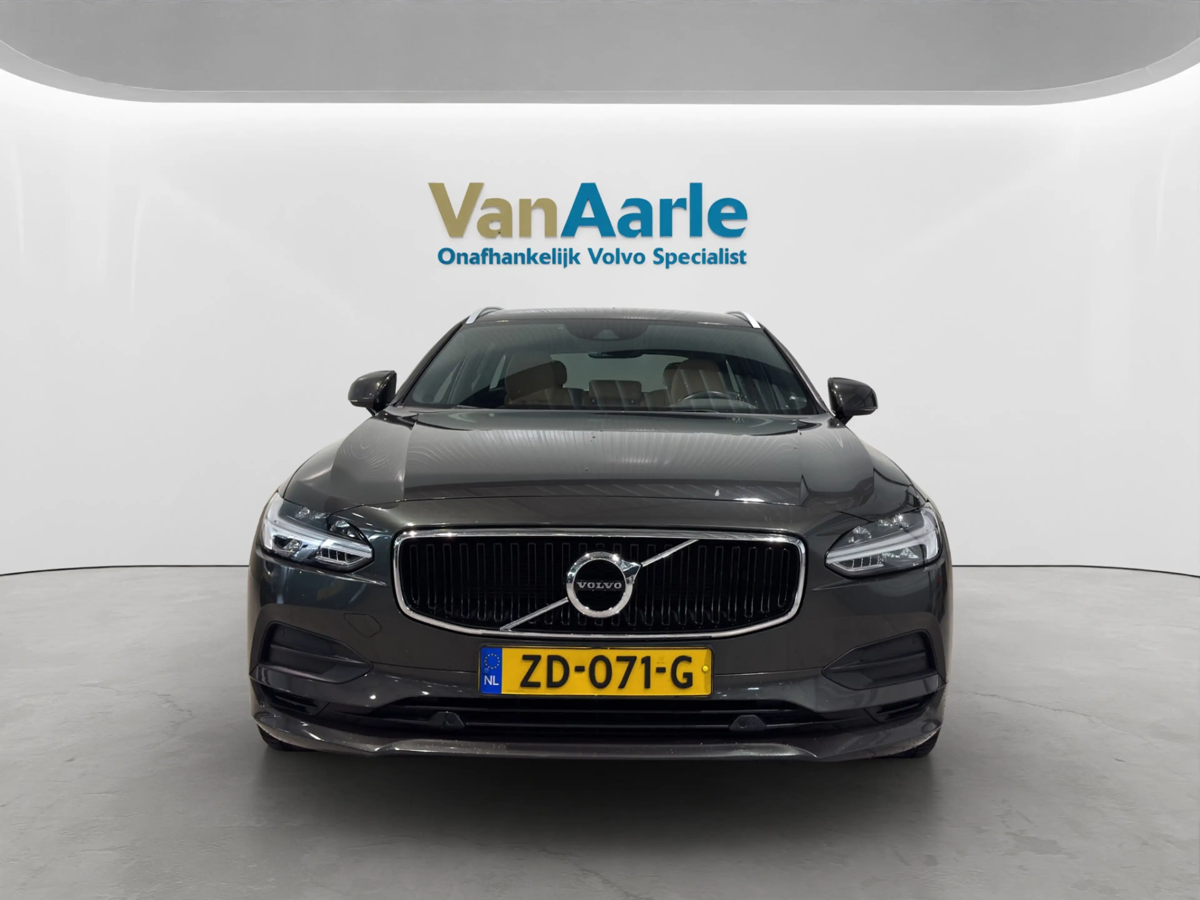 Volvo V90 T4 Aut. Momentum ACC Parkeercamera Leder 190pk — photo 7