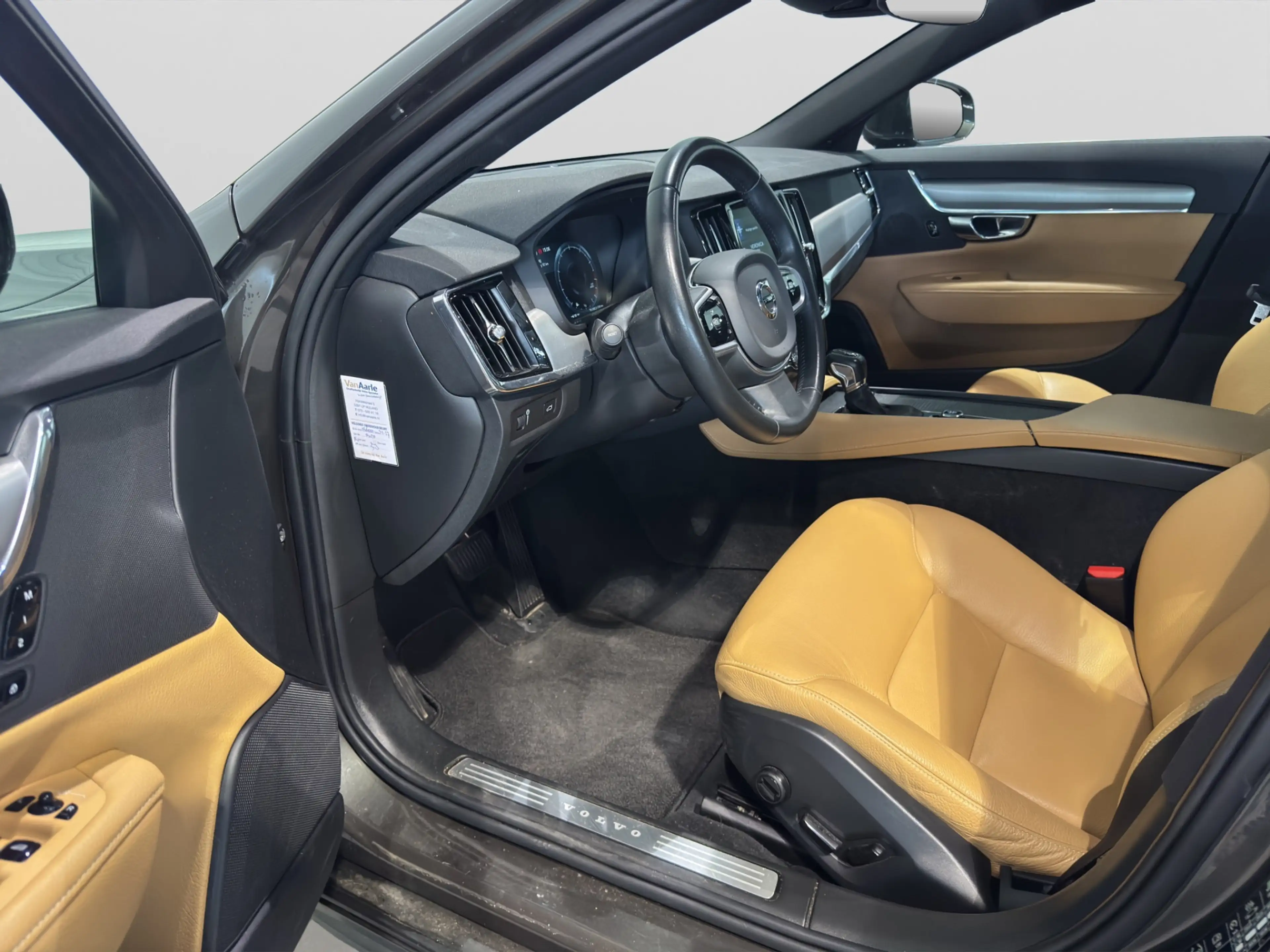 Volvo V90 T4 Aut. Momentum ACC Parkeercamera Leder 190pk — photo 5