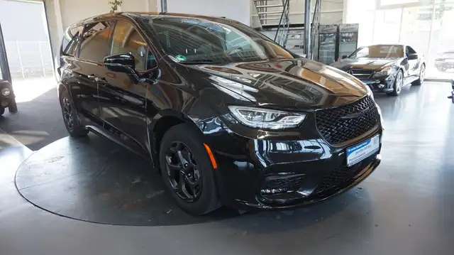Chrysler Pacifica S-line*Panno*7-Sitzer*Black-Ed.*Memory