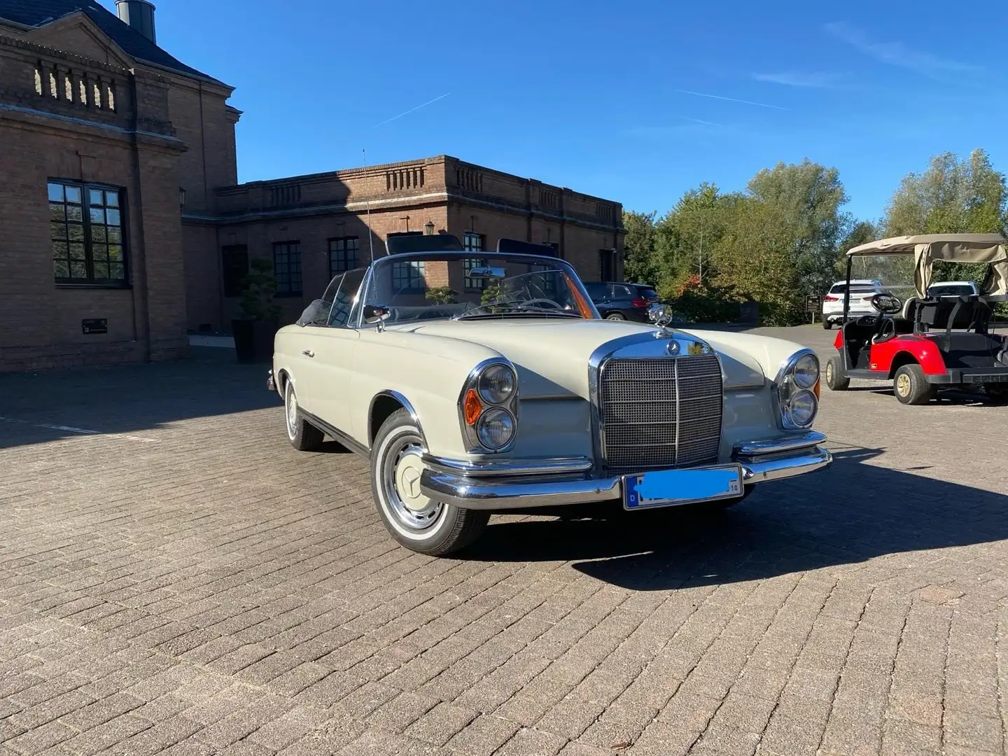 Mercedes-Benz 220 220 SEB Heckflosse Cabrio Alb - 1