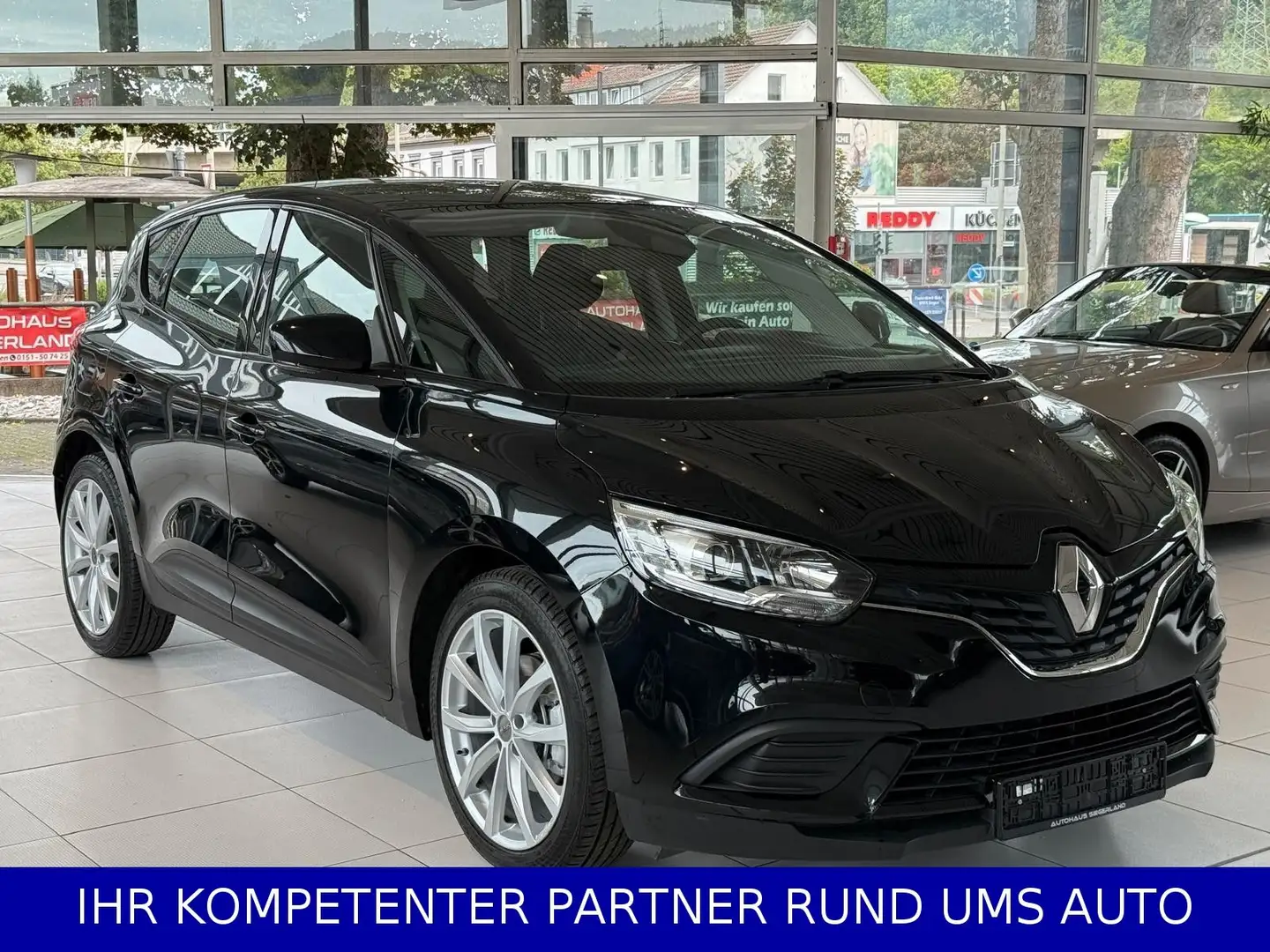 Renault Scenic IV Life Zwart - 1