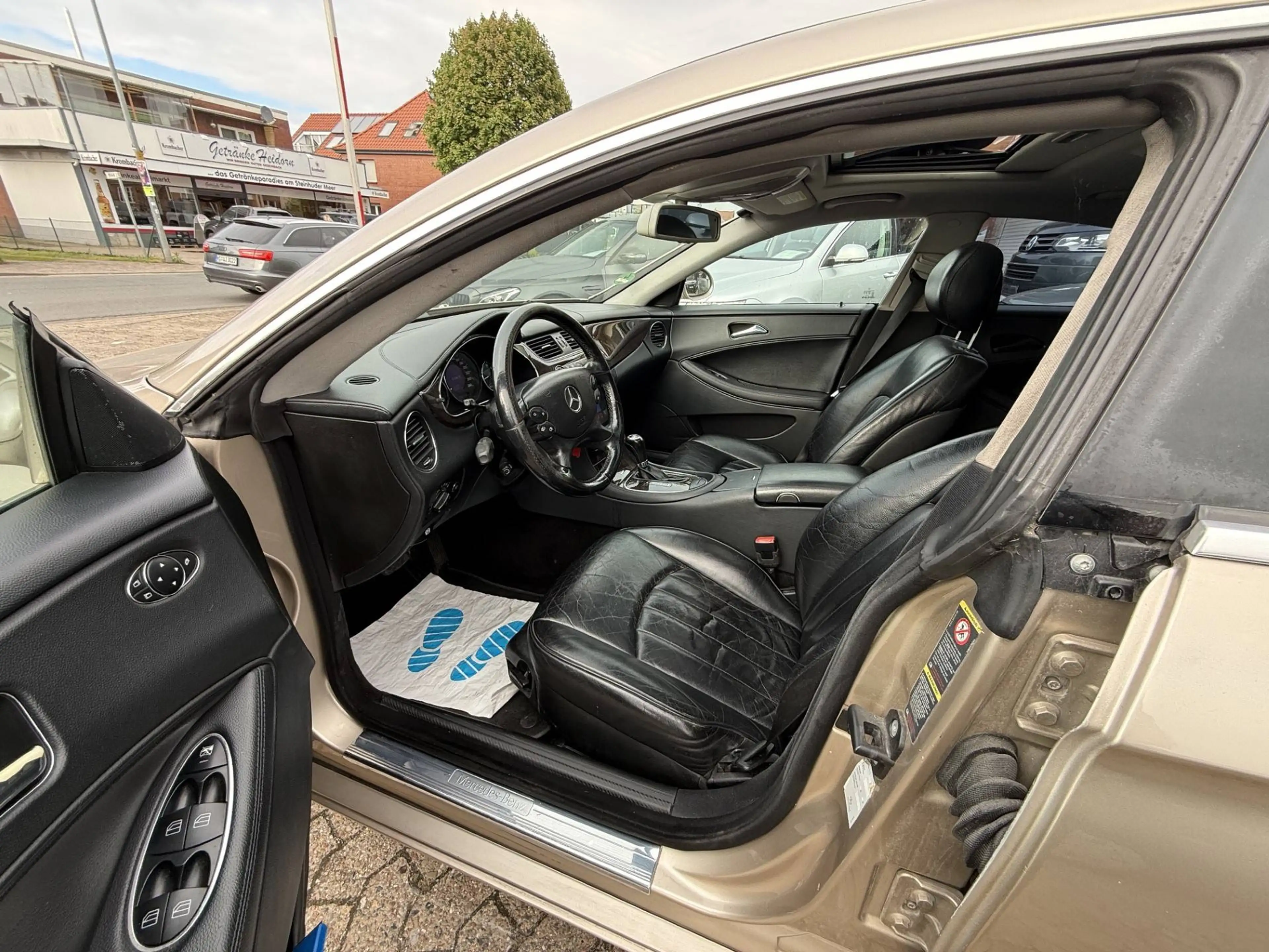 Mercedes-Benz CLS 350 CLS 350 AMG Optik LPG — photo 11