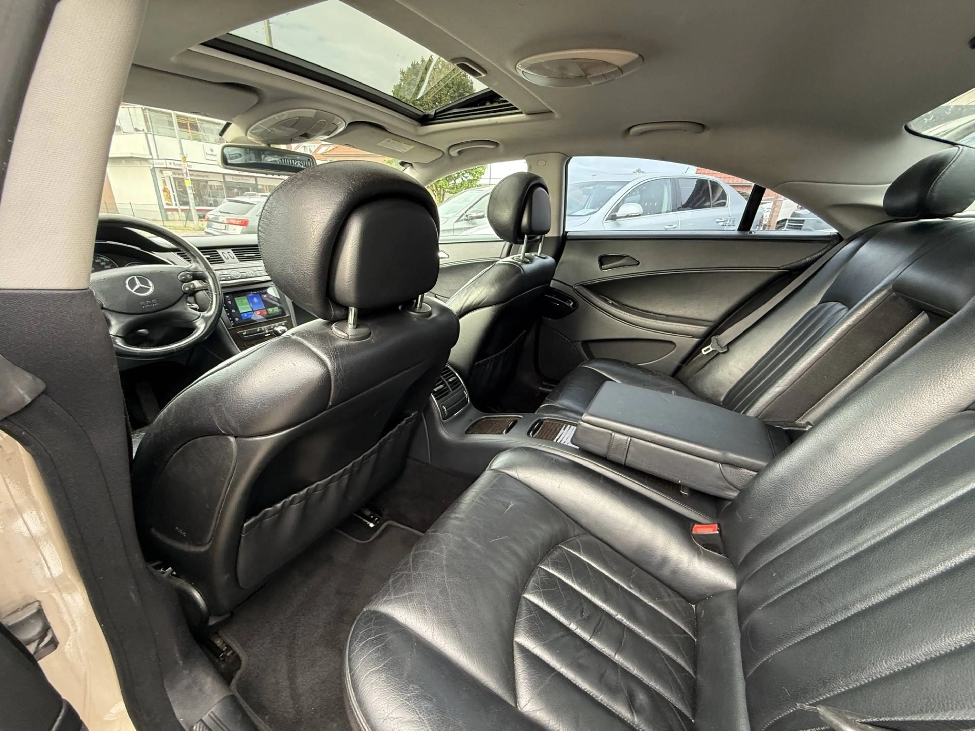 Mercedes-Benz CLS 350 CLS 350 AMG Optik LPG — photo 12