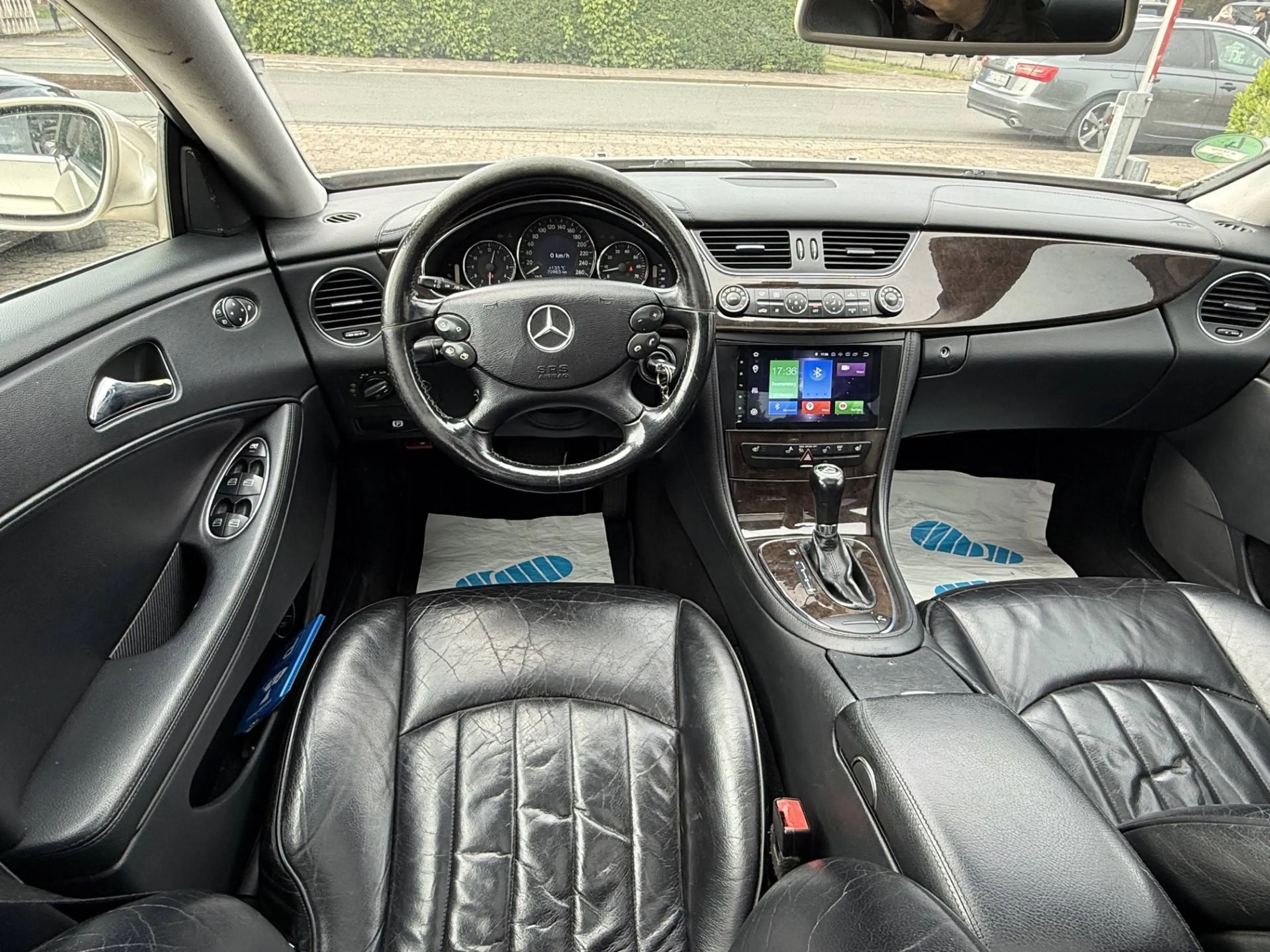 Mercedes-Benz CLS 350 CLS 350 AMG Optik LPG — photo 14