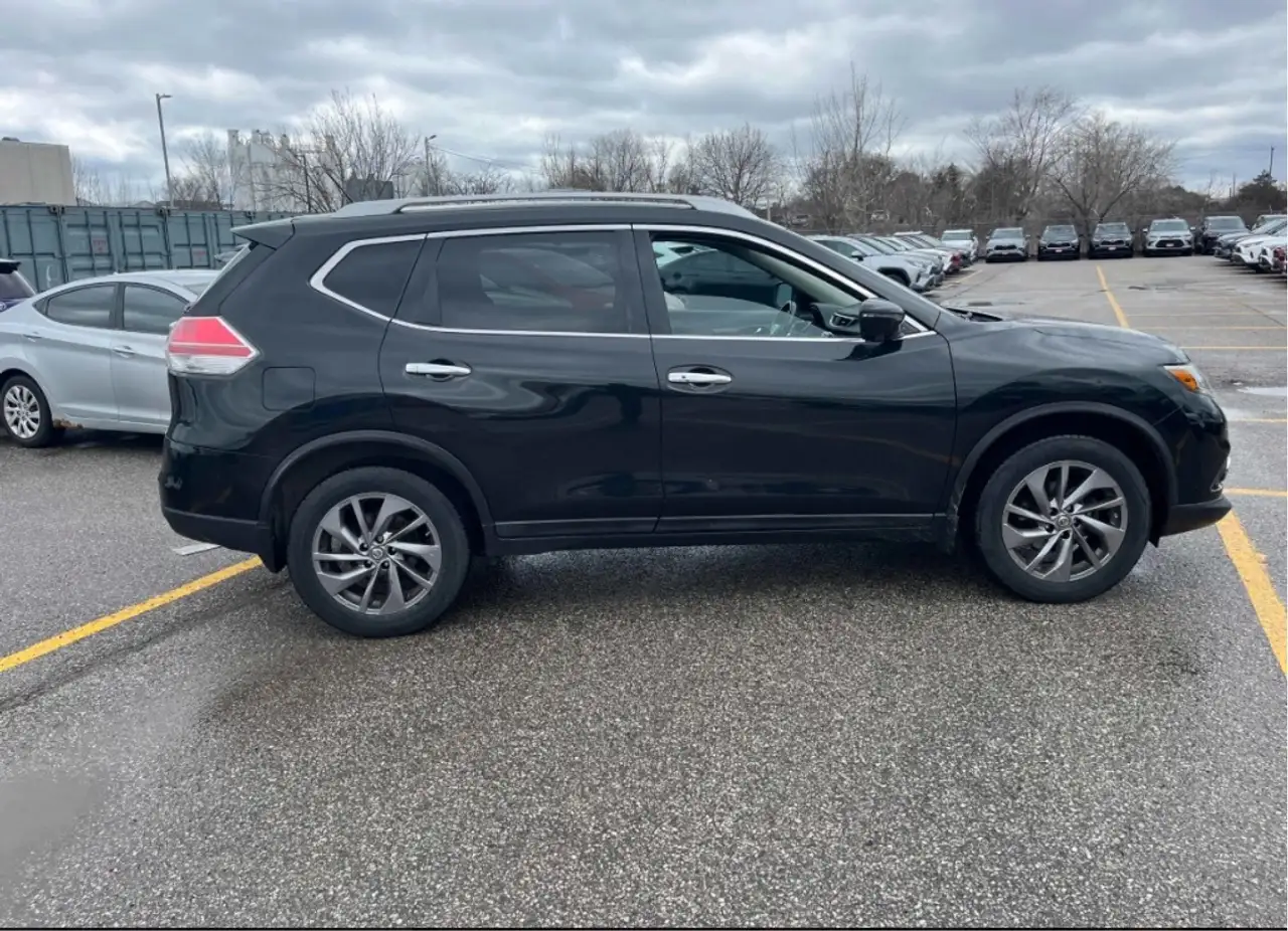 Nissan Rogue снимка Nissan Rogue