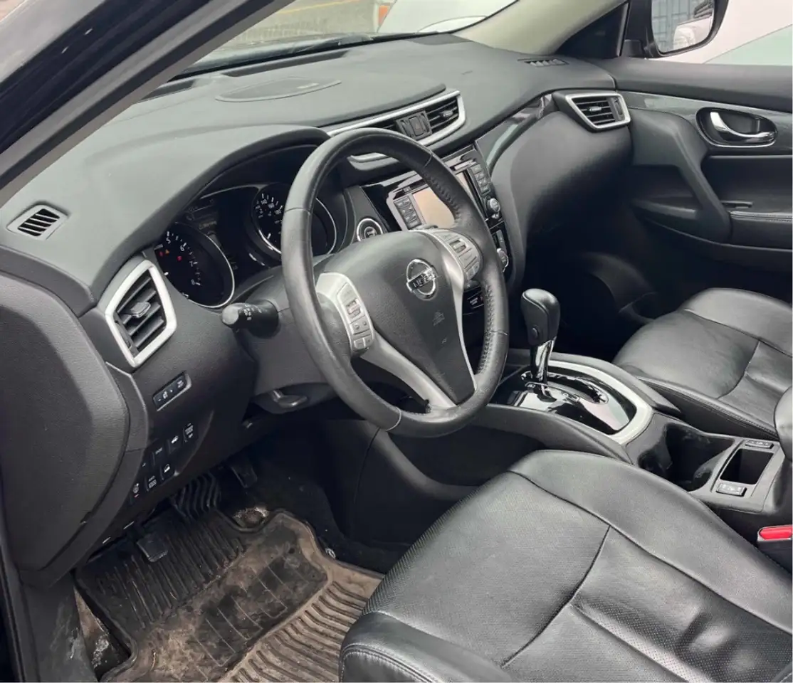 Nissan Rogue снимка Nissan Rogue