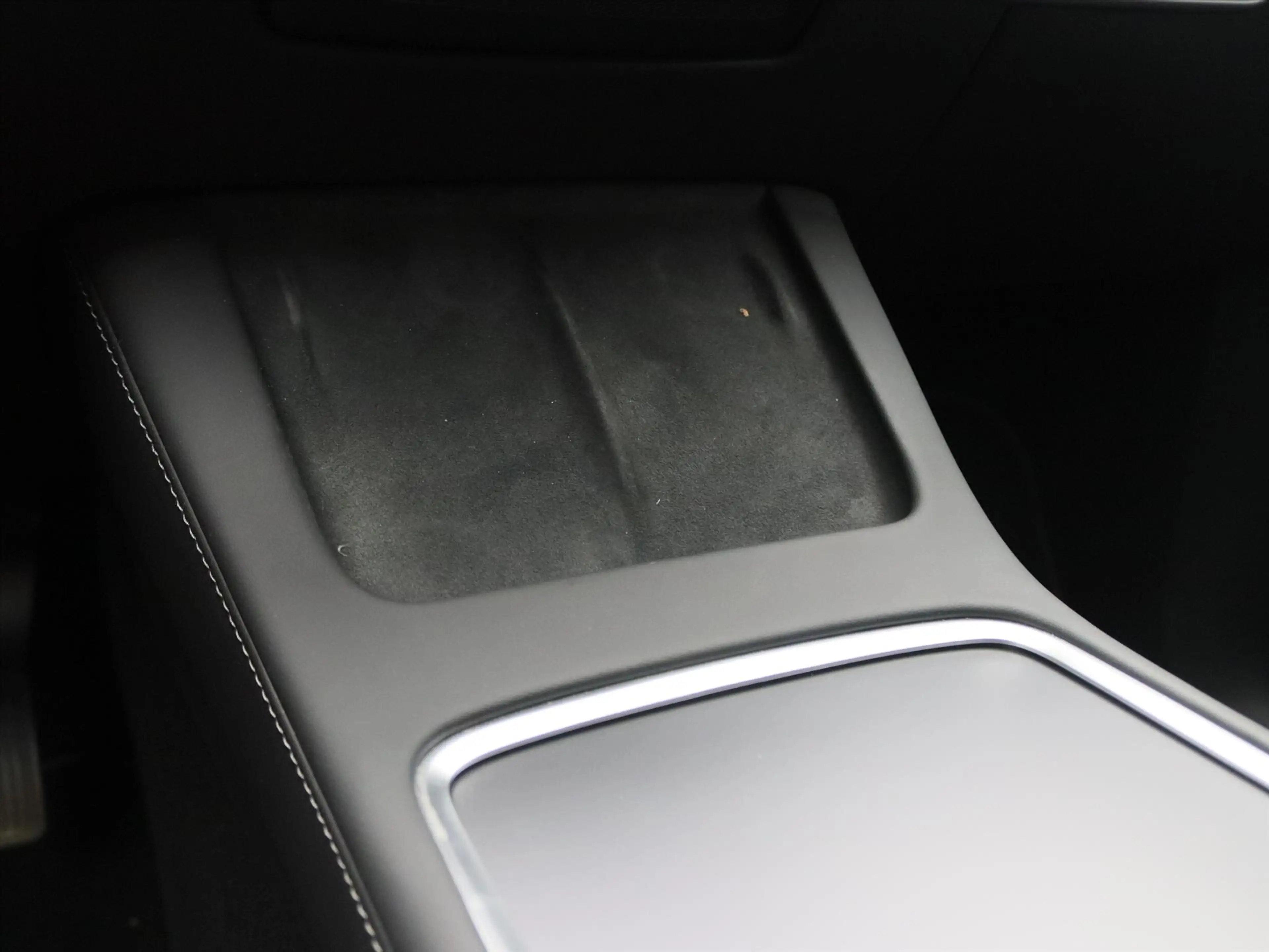 Tesla Model Y Long Range AWD 75kWh 351pk 93.7% SoH [ AMD RYZEN+A — photo 31