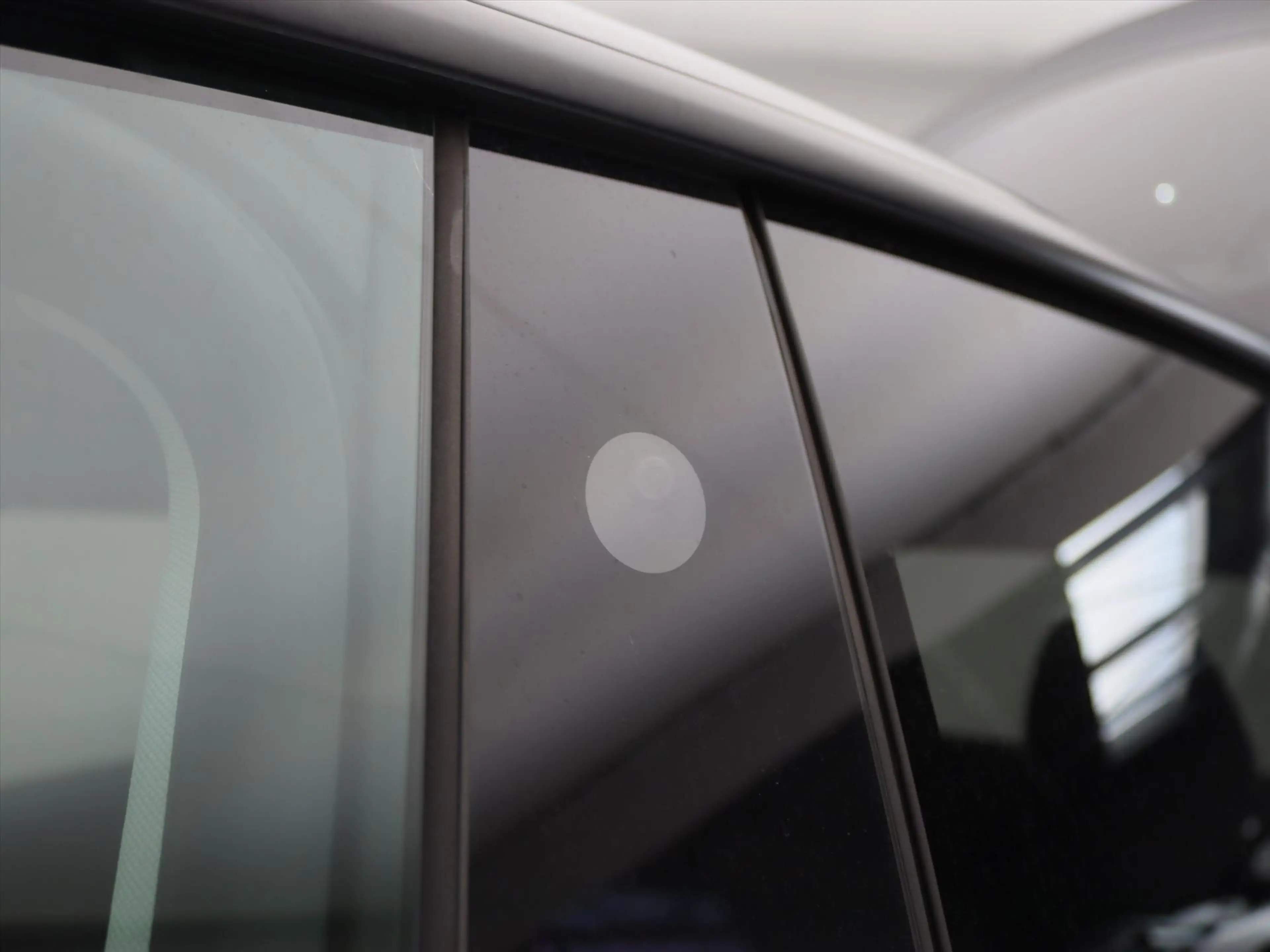 Tesla Model Y Long Range AWD 75kWh 351pk 93.7% SoH [ AMD RYZEN+A — photo 36