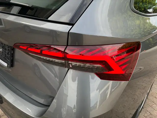 Skoda Octavia view 6