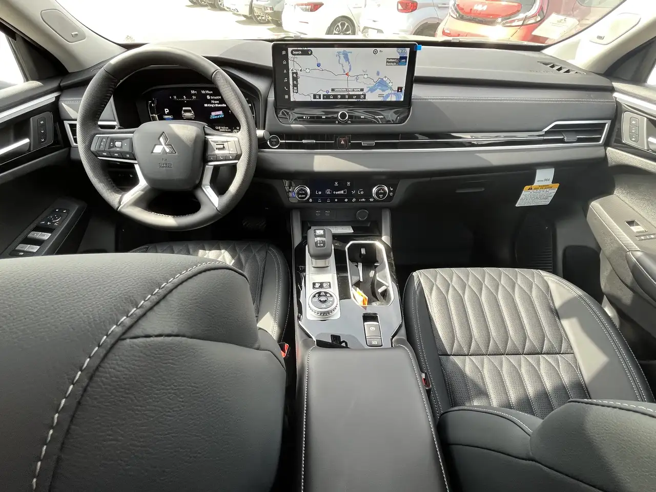 Mitsubishi Outlander снимка Mitsubishi Outlander