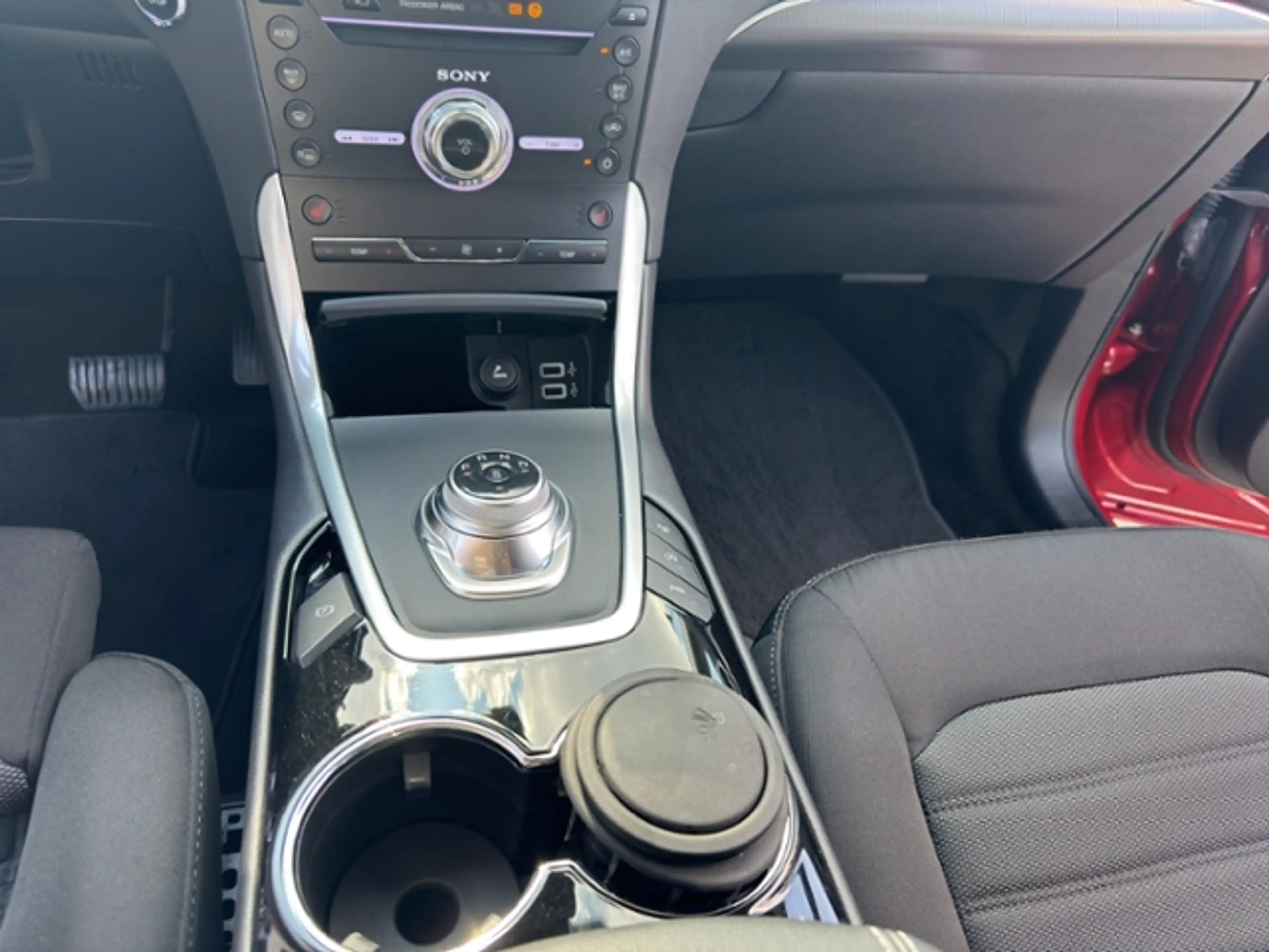 Ford Galaxy 2.0 TDCi EcoBlue Autom. Titanium 7 Sitze — photo 14