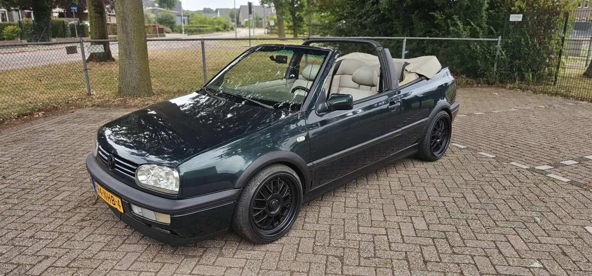 Volkswagen Golf Cabriolet Volkswagen Golf 1.6 (2006) Zwart - 2