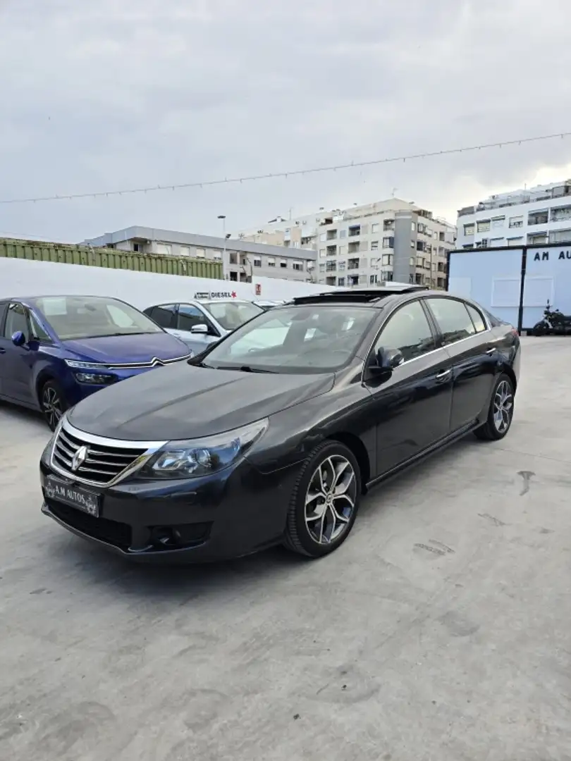 Renault Latitude 2.0dCi Initiale Aut. 175 Černá - 1