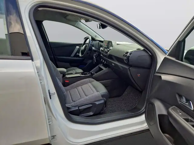 Citroen C4 view 13