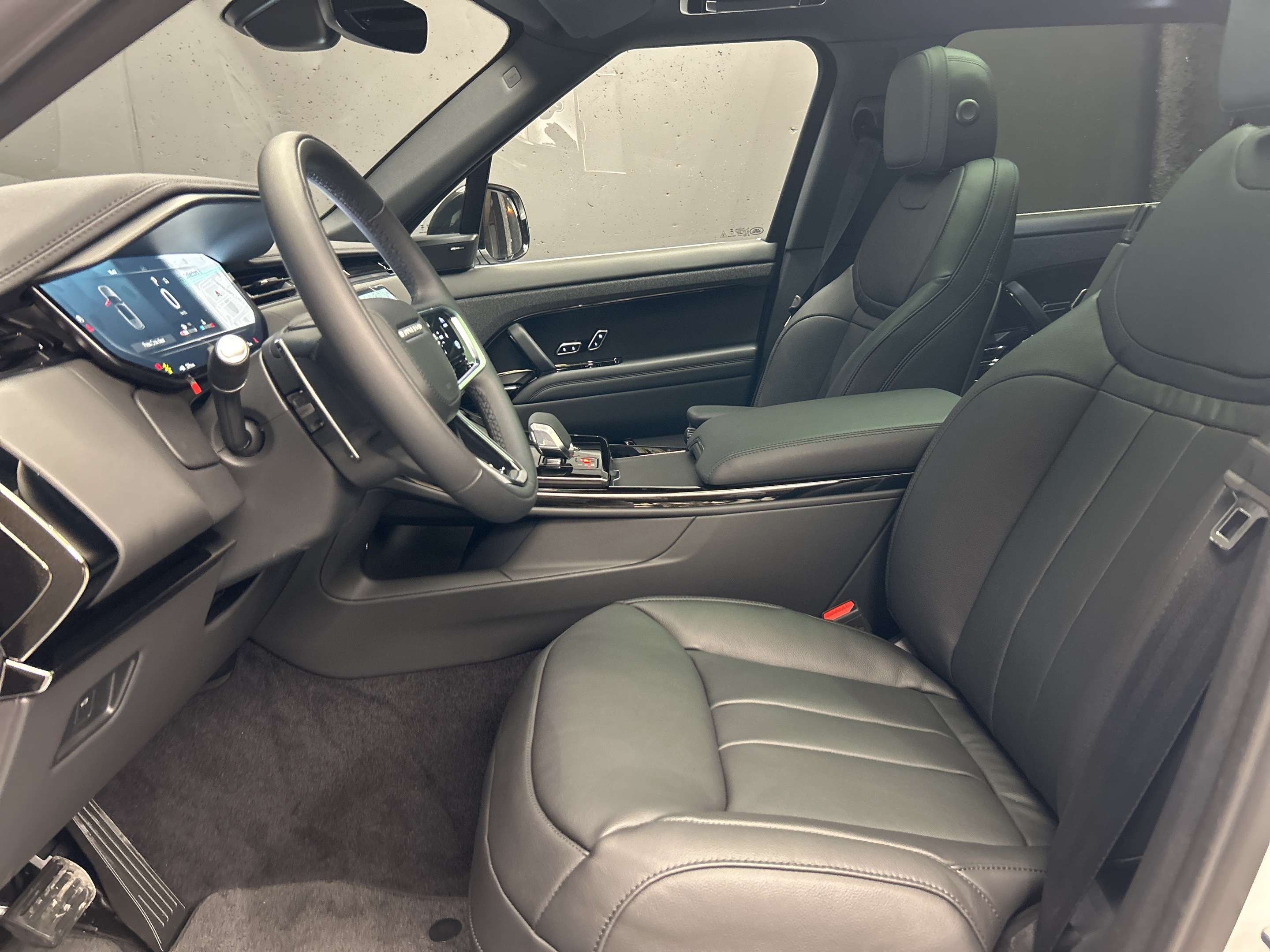 2026 Land Rover Range Rover Sport S thumb 8