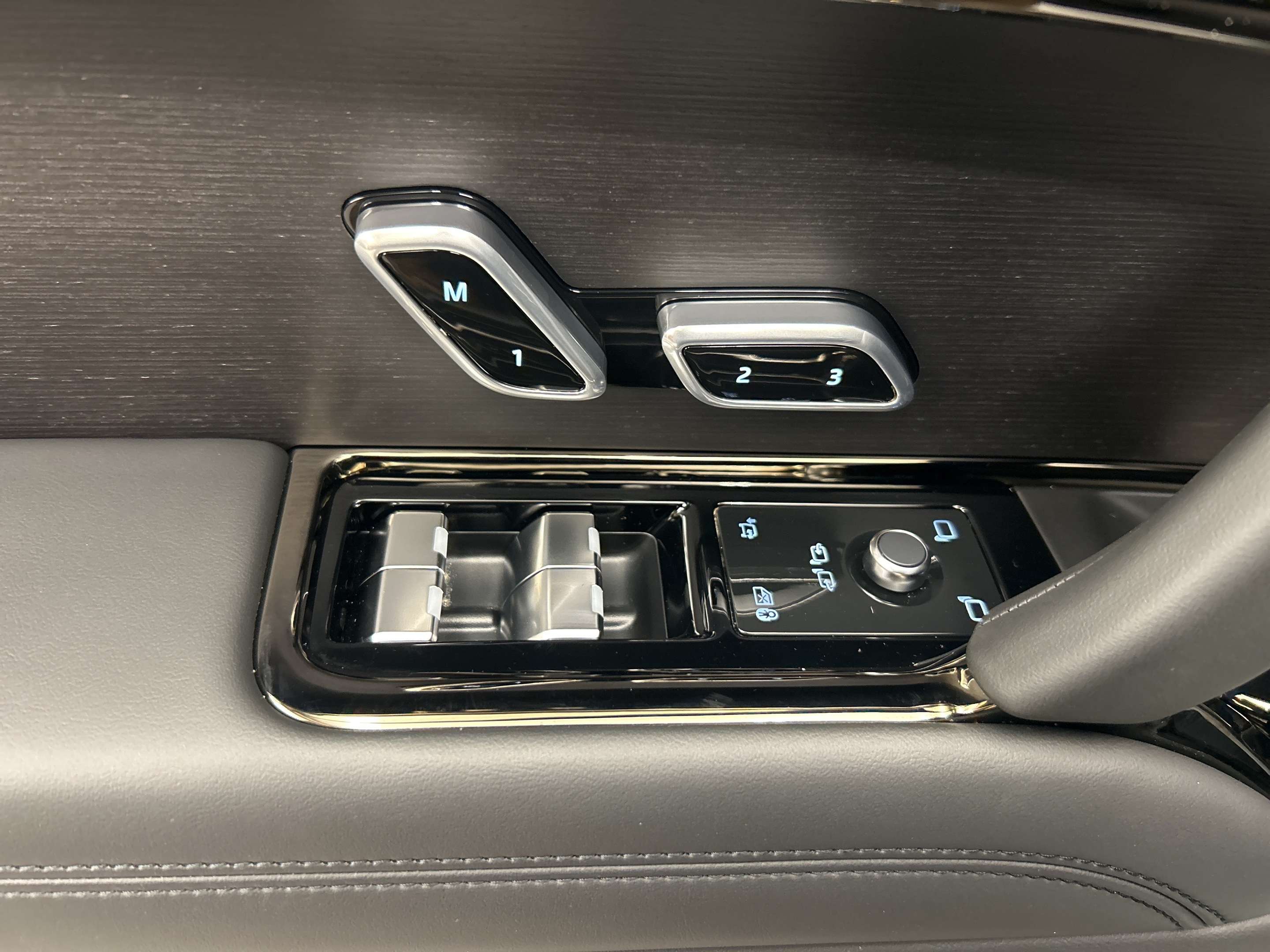 2026 Land Rover Range Rover Sport S thumb 12