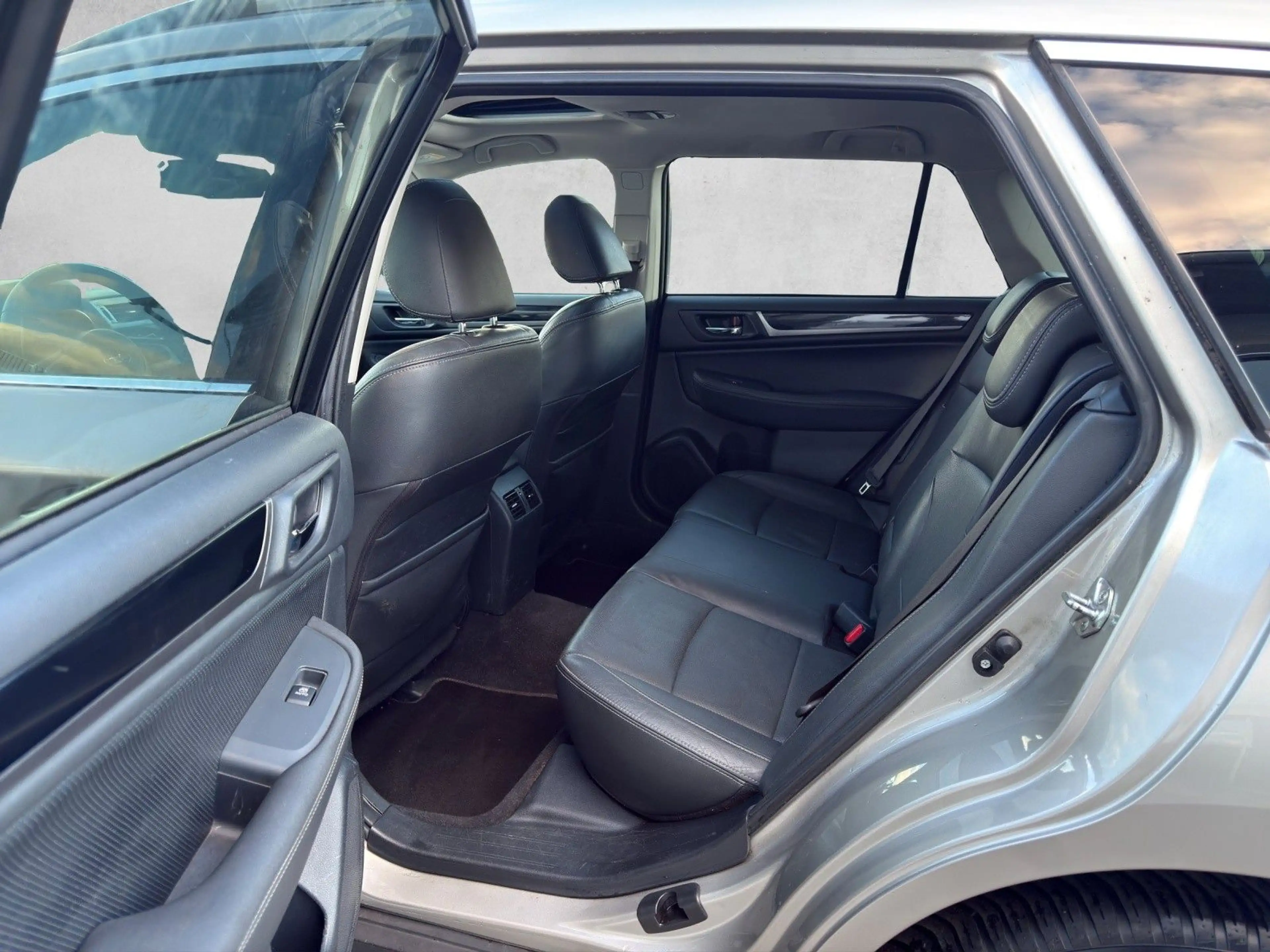Subaru OUTBACK Outback AWD Sport|Navi|Kamera|Automatik — photo 13
