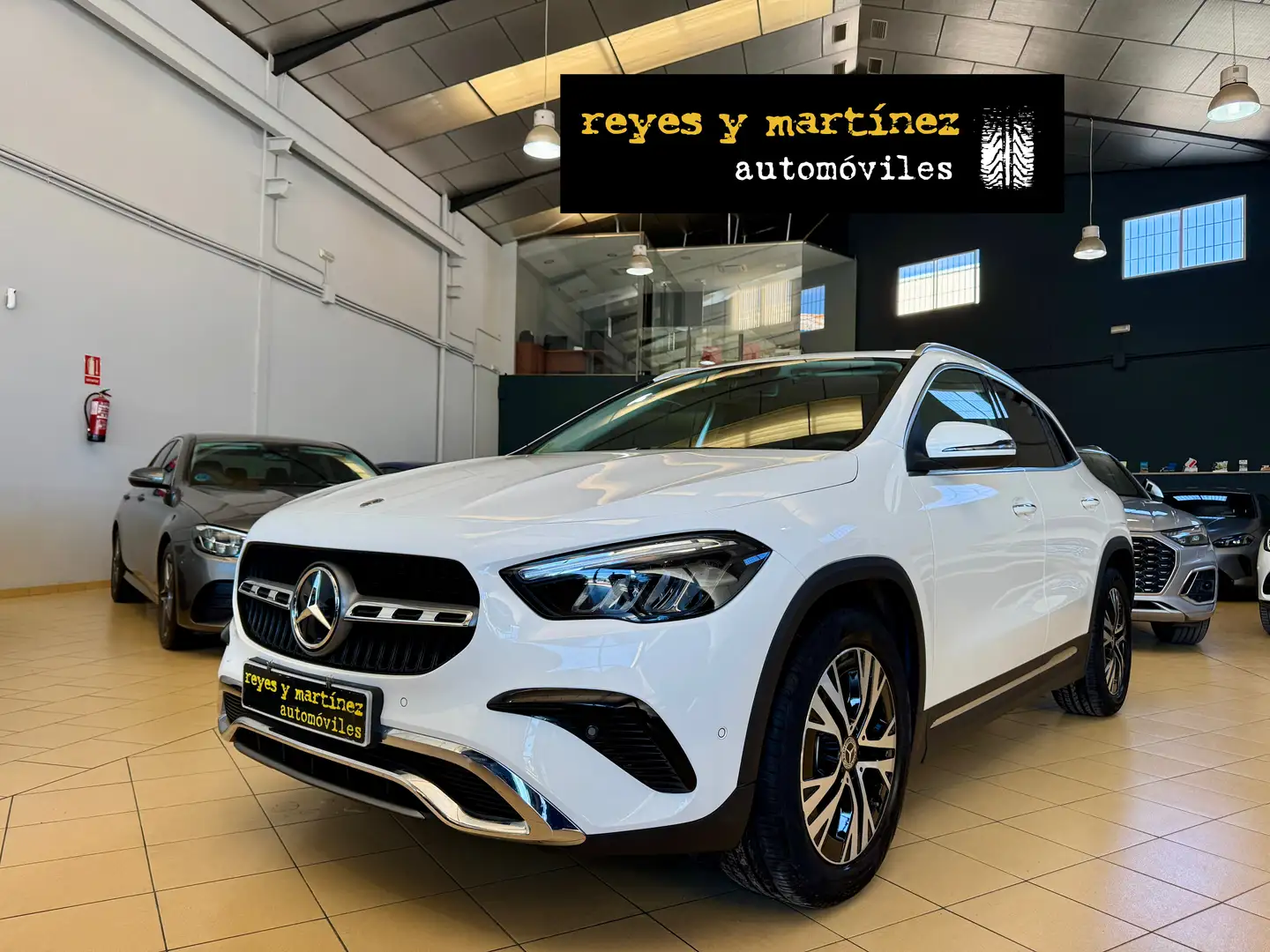 Mercedes-Benz GLA 200 200d 8G-DCT Blanco - 1