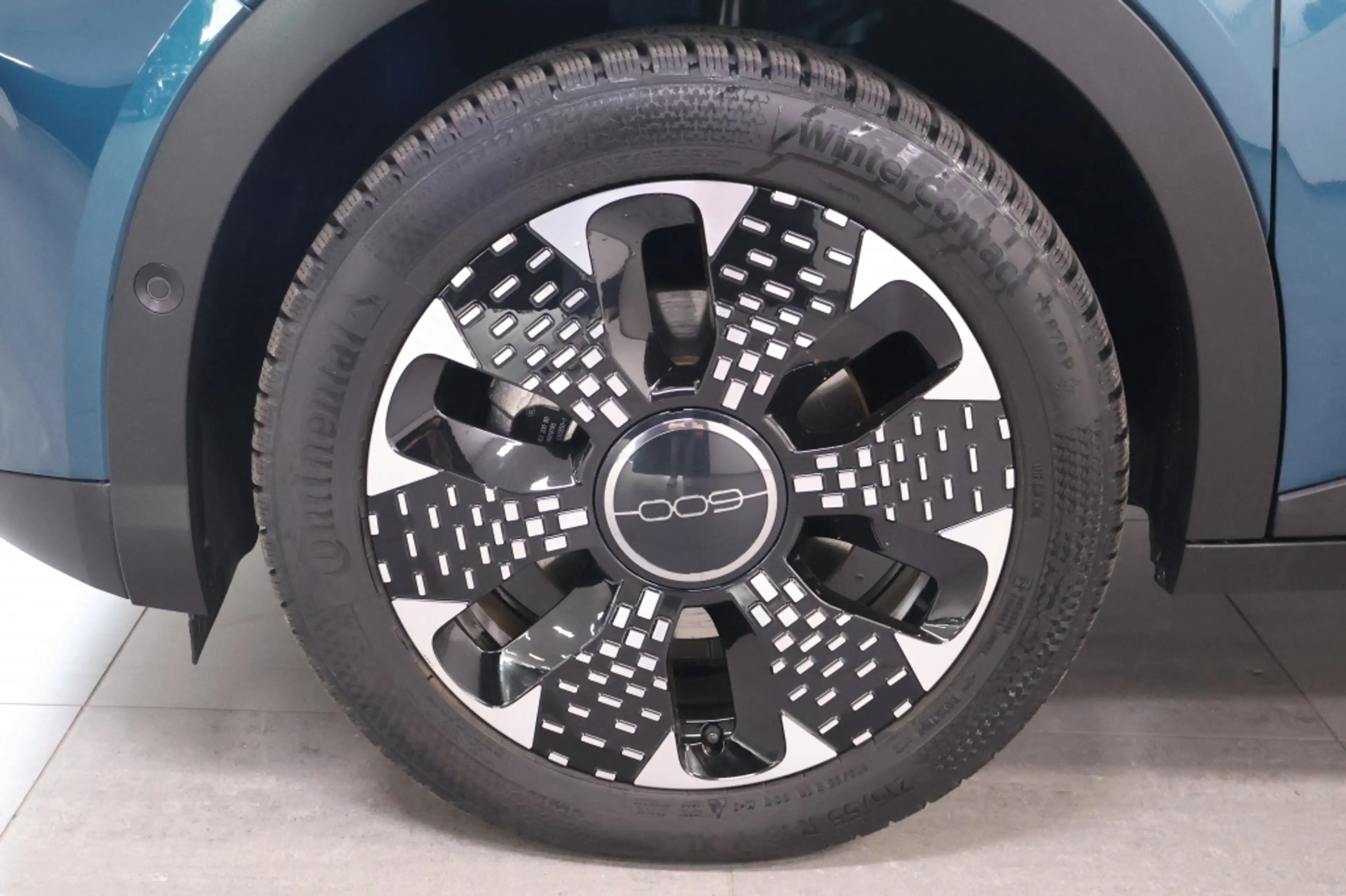 Fiat 600e La Prima 54 kWh — photo 5
