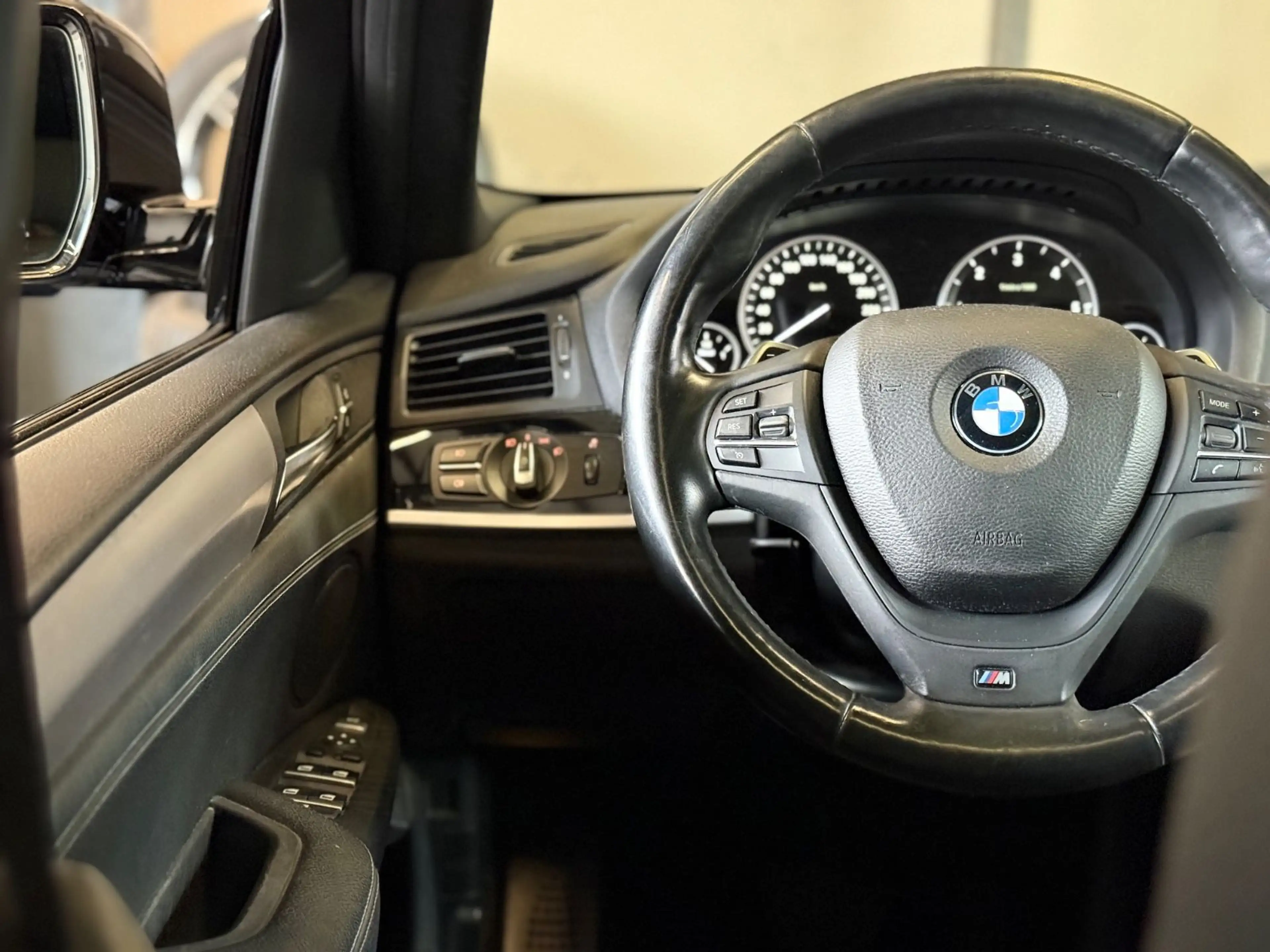 BMW X4 xDrive 30 d Schiebedach/Aus 2.Hand Gepflegt — photo 12