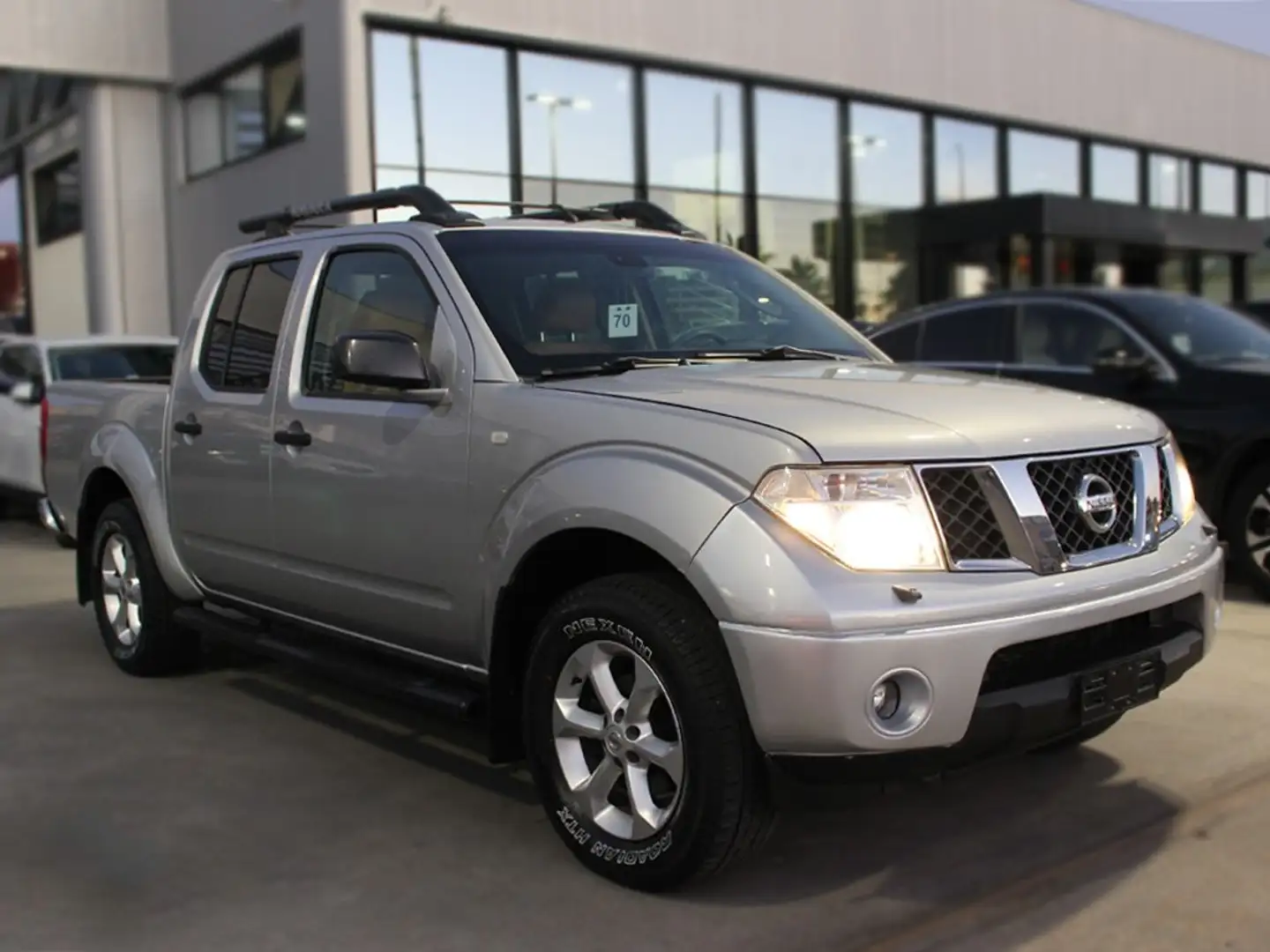 Nissan Navara d.cab 2.5 dci LE 174cv Argento - 1